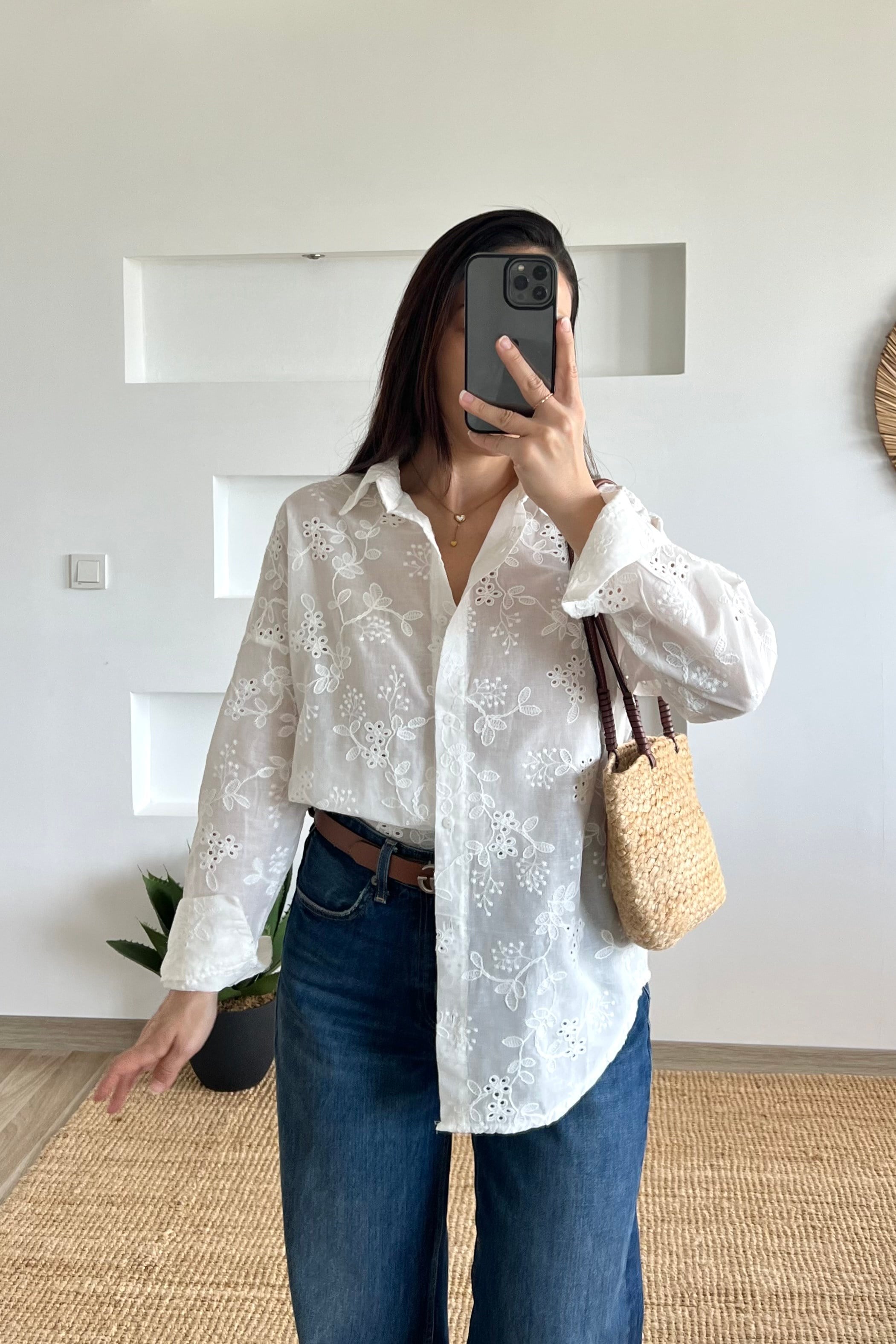 Flora Fisto İşlemeli Gömlek uygun fiyatlarda www.butikhola.com adresinde