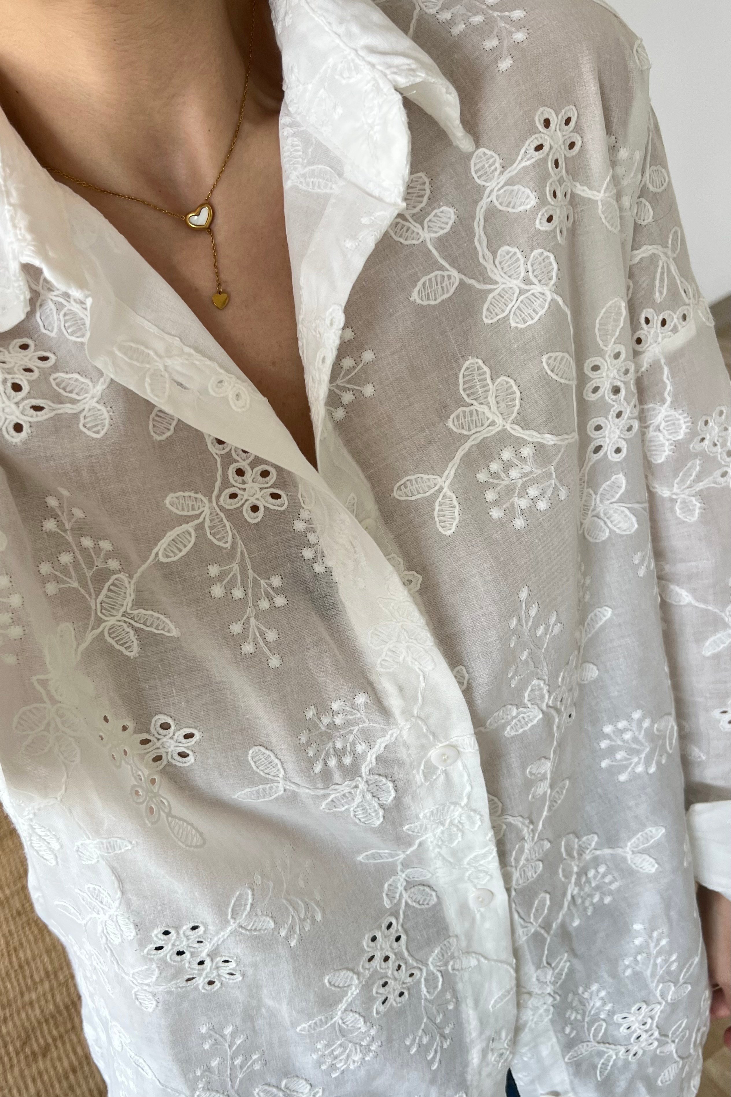Flora Fisto İşlemeli Gömlek uygun fiyatlarda www.butikhola.com adresinde