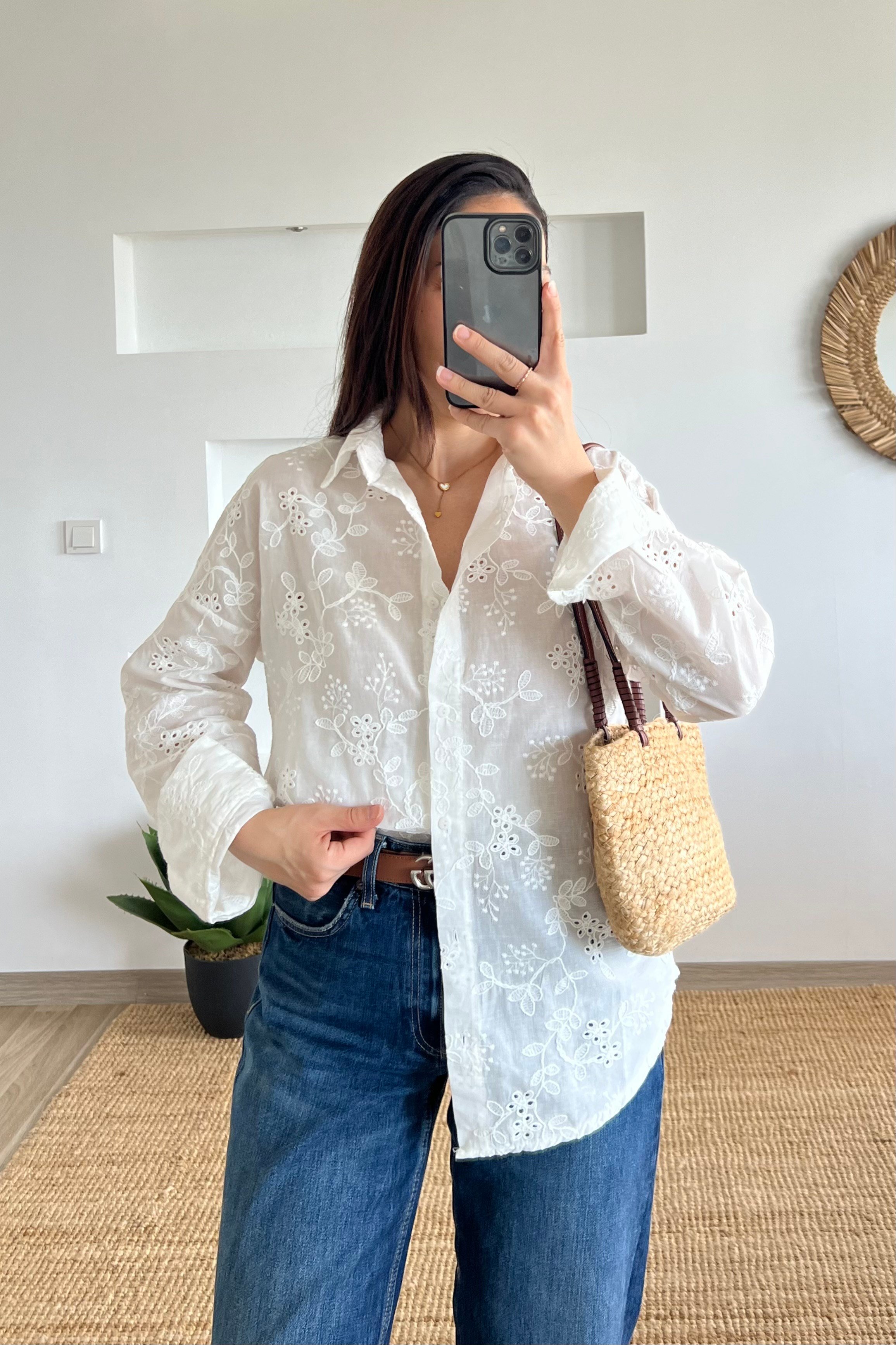 Flora Fisto İşlemeli Gömlek uygun fiyatlarda www.butikhola.com adresinde