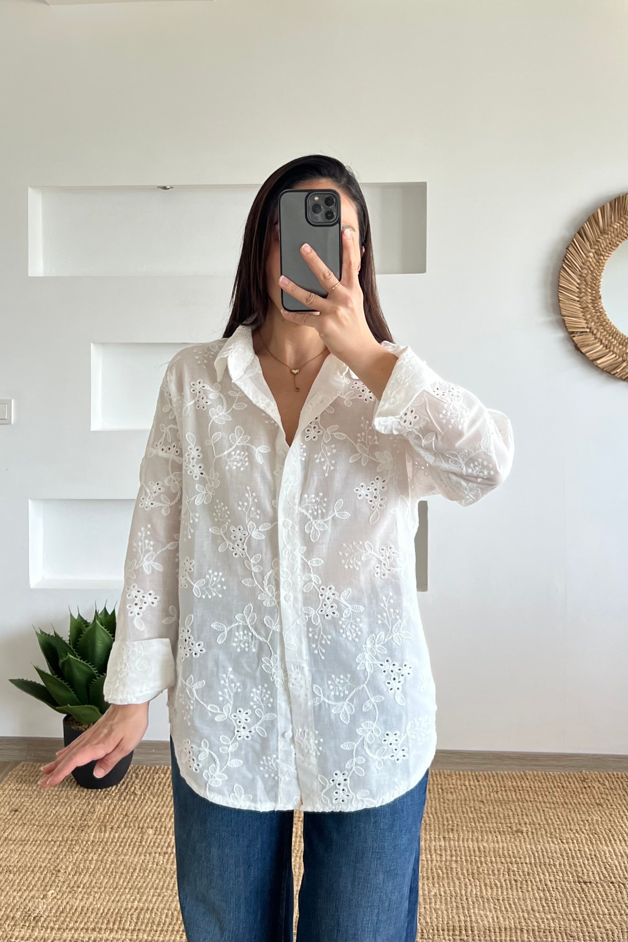 Flora Fisto İşlemeli Gömlek uygun fiyatlarda www.butikhola.com adresinde