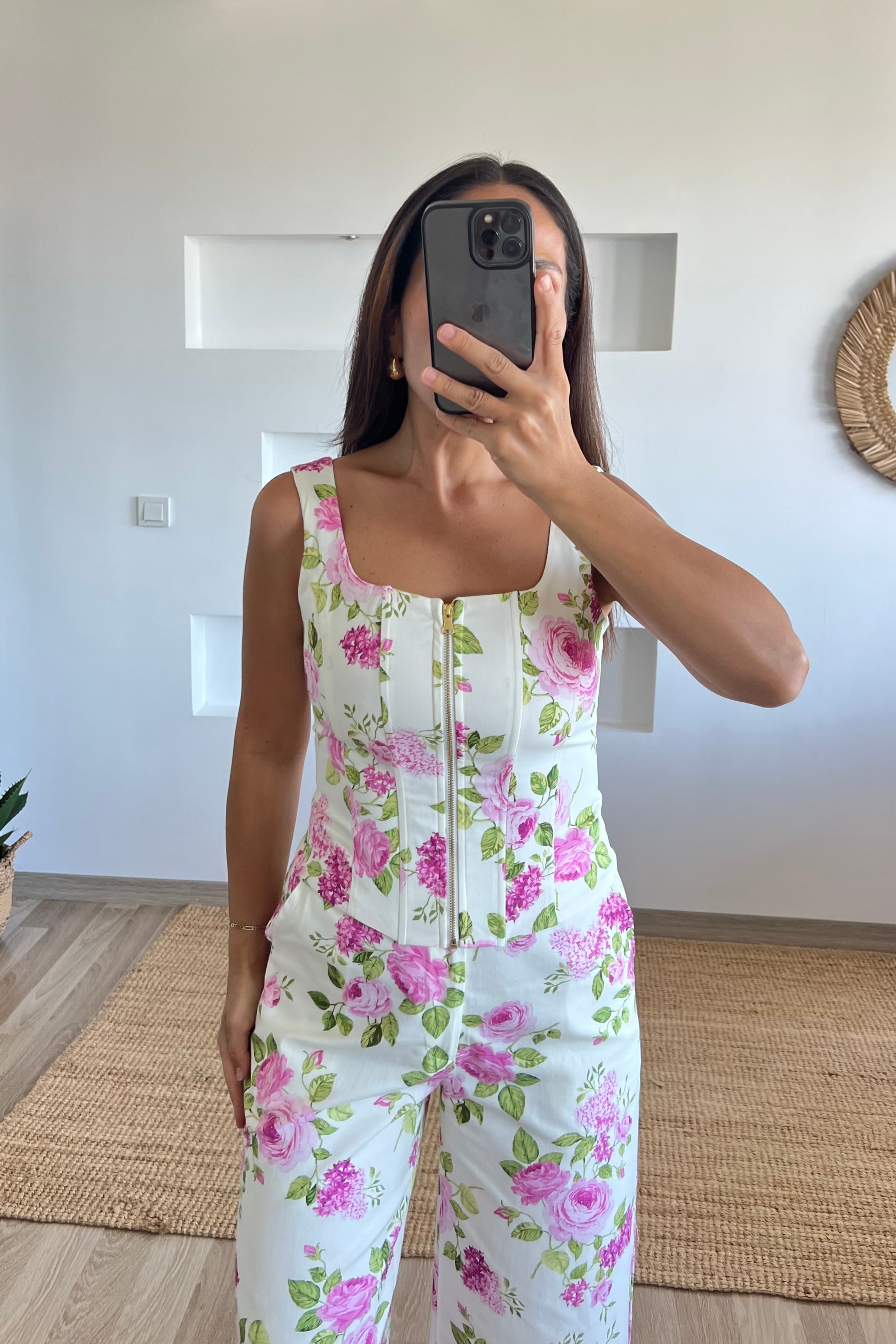Floral Desenli Korse Takım uygun fiyatlarda www.butikhola.com adresinde