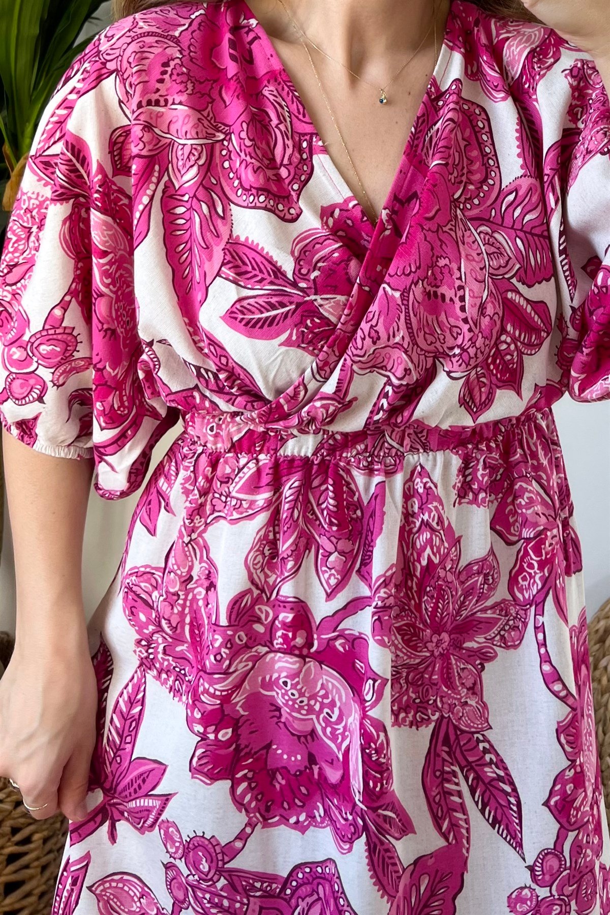 Fuşya Büyük Çiçekli Uzun Keten Elbise uygun fiyatlarda www.butikhola.com adresinde