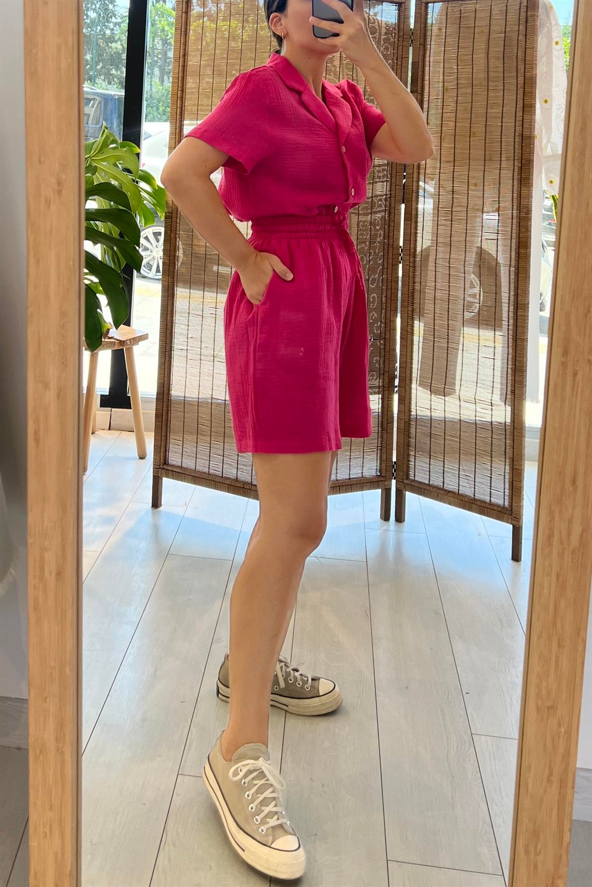 Fuşya Müslin Şehir Boy Şort Gömlek Takım uygun fiyatlarda www.butikhola.com adresinde