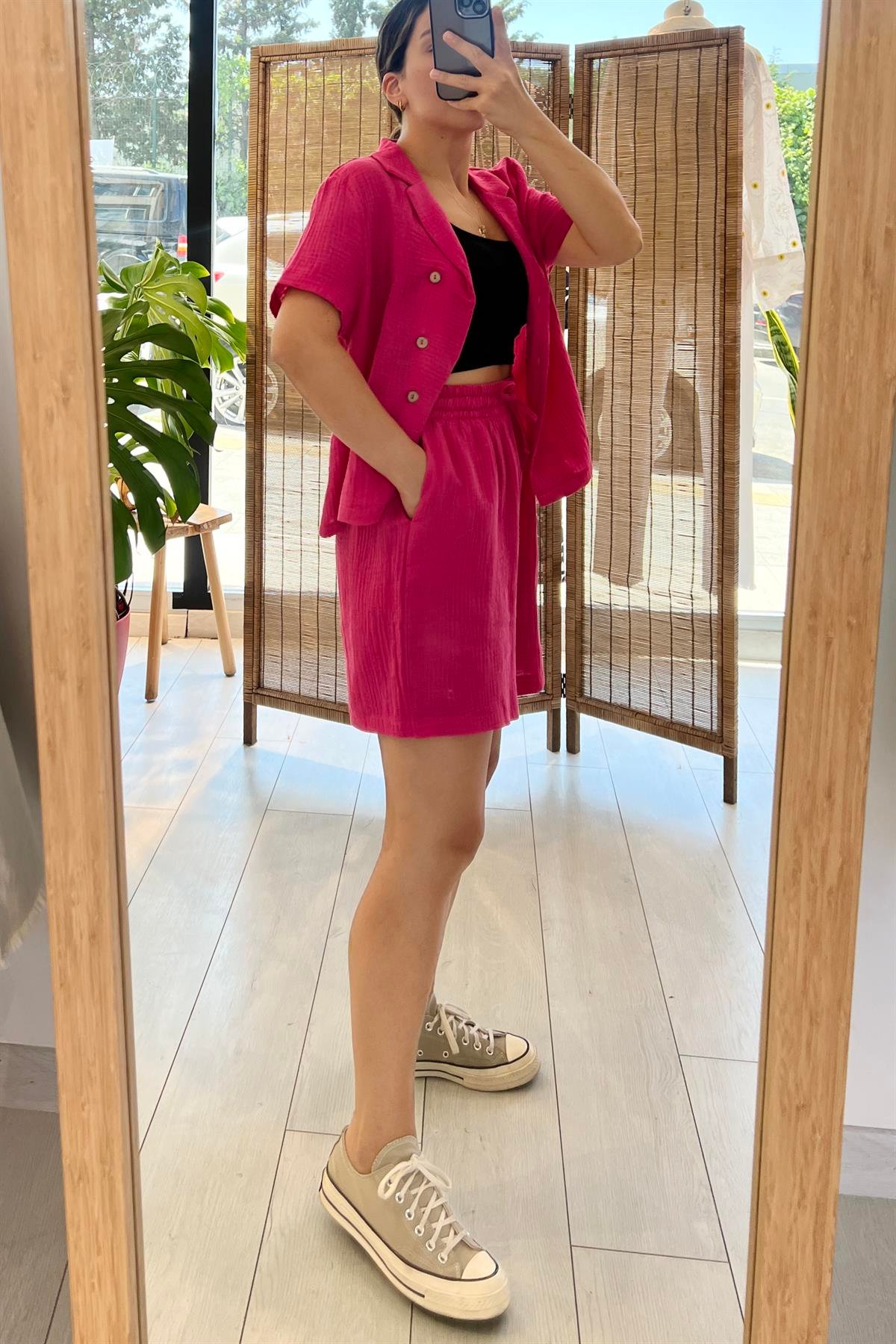 Fuşya Müslin Şehir Boy Şort Gömlek Takım uygun fiyatlarda www.butikhola.com adresinde