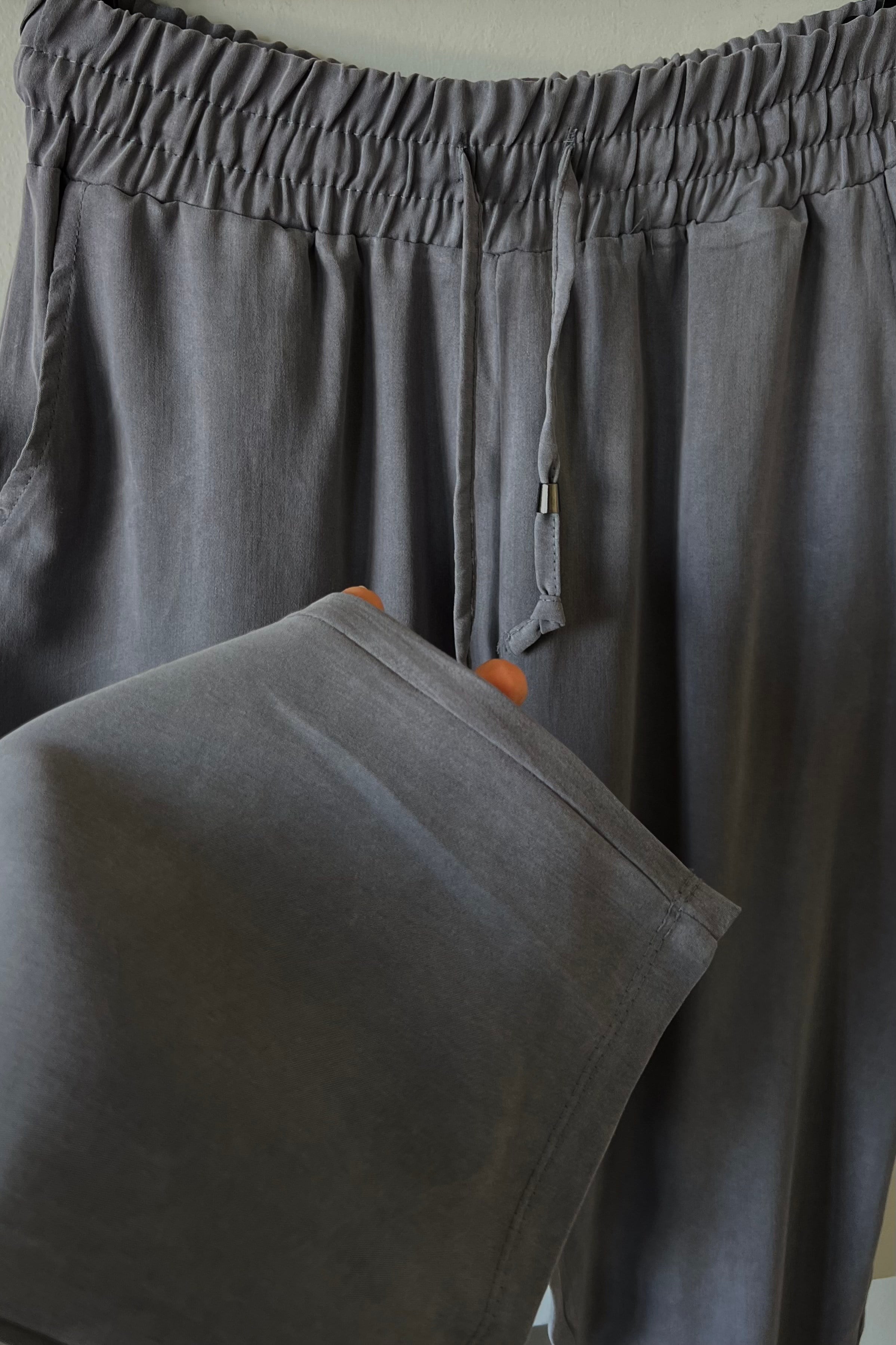 Gri Beli İplli Havuç Kesim Tensel Pantolon uygun fiyatlarda www.butikhola.com adresinde