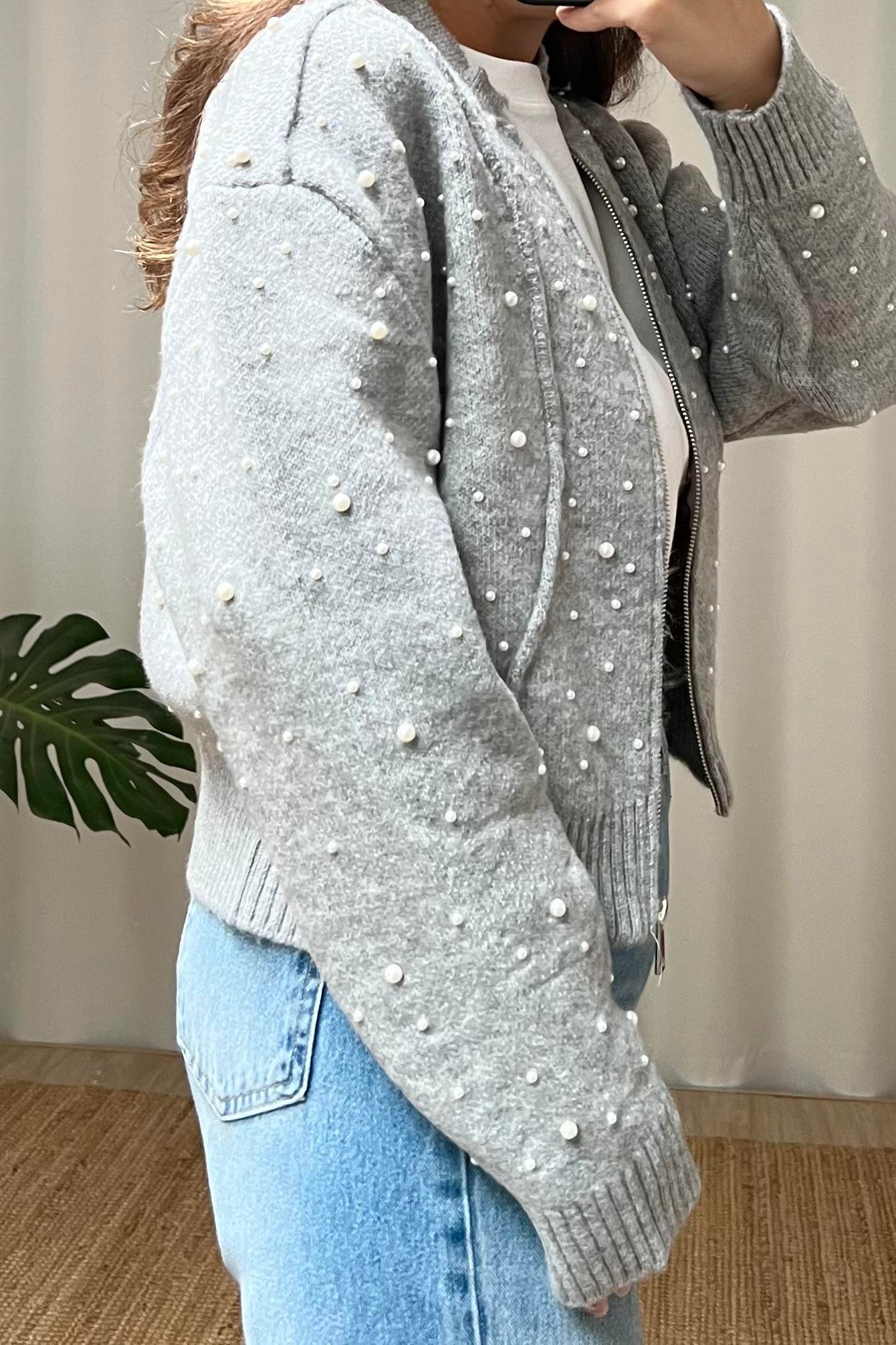 Gri İnci Detaylı Bomber Hırka uygun fiyatlarda www.butikhola.com adresinde