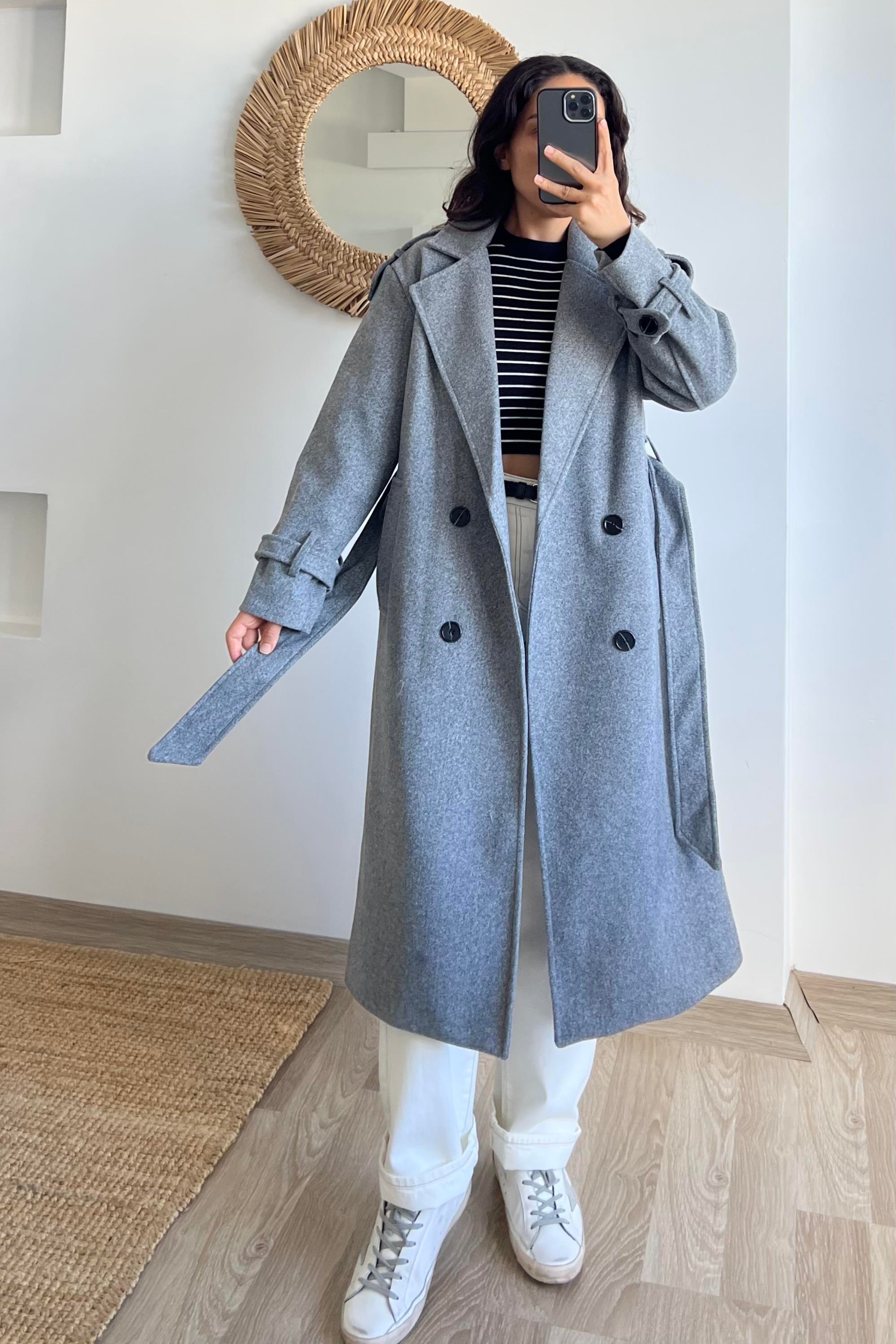 Gri Kuşaklı Premium Kaban uygun fiyatlarda www.butikhola.com adresinde
