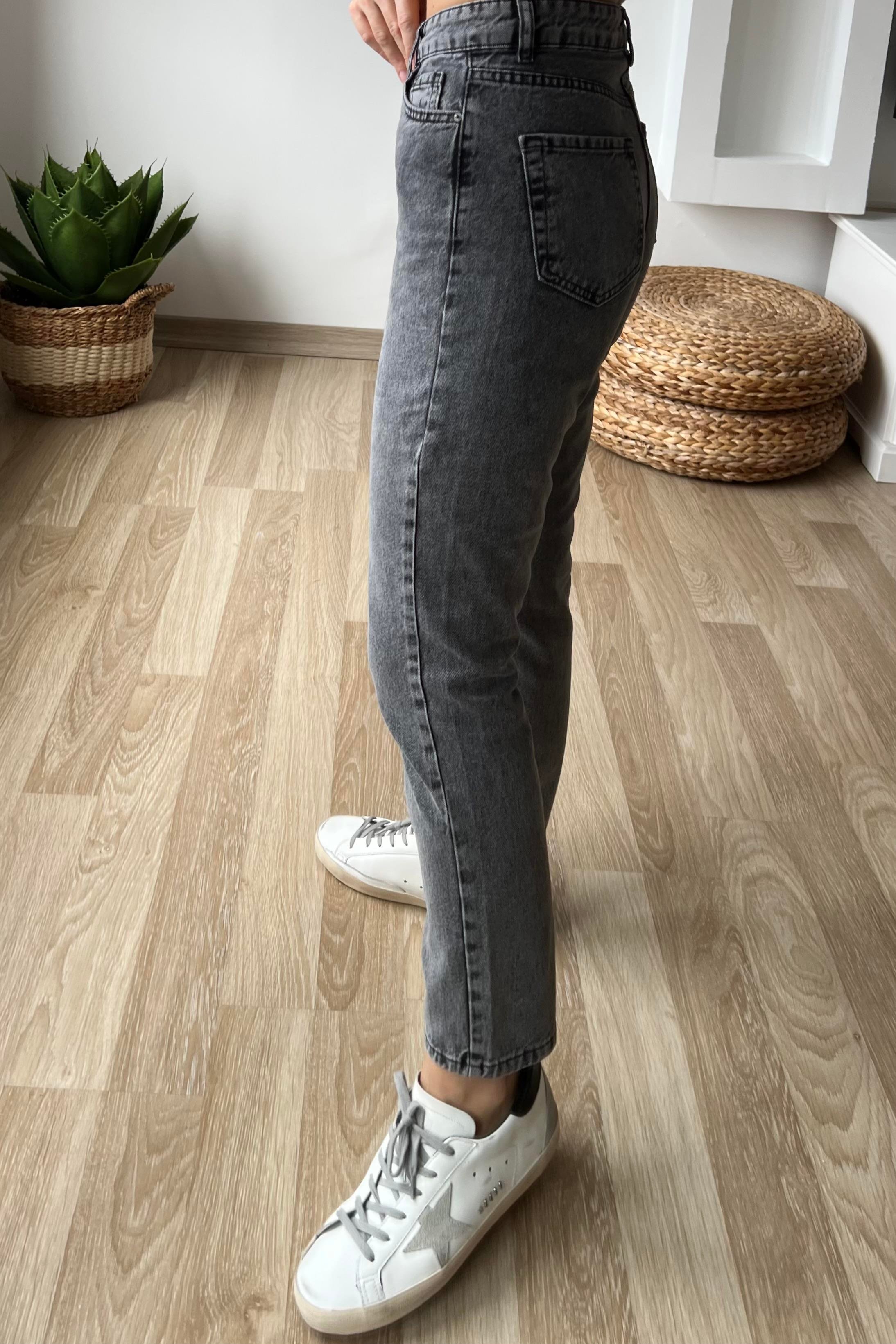 Gri Yıkamalı Mom Fit Jean  uygun fiyatlarda www.butikhola.com adresinde