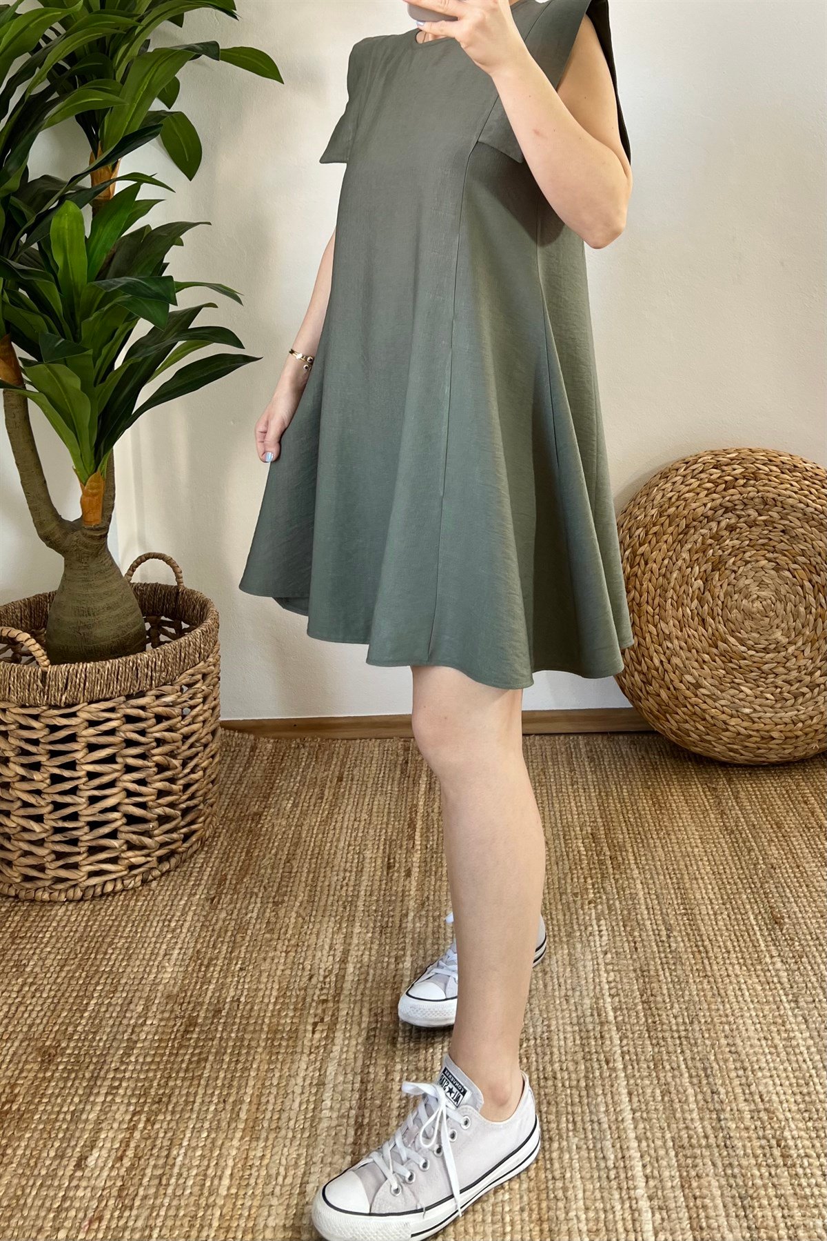 Haki Apolet Detaylı Elbise uygun fiyatlarda www.butikhola.com adresinde