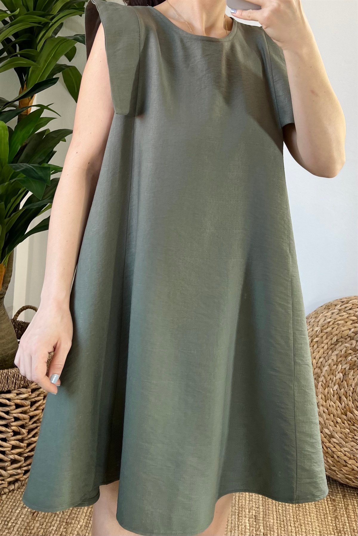 Haki Apolet Detaylı Elbise uygun fiyatlarda www.butikhola.com adresinde