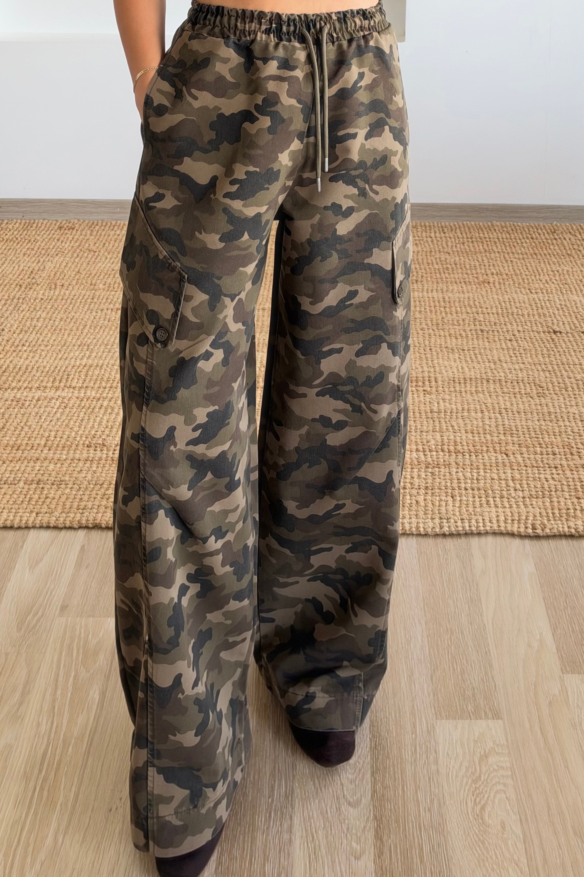 Haki Beli Lastikli Kamuflaj Desenli Pantolon uygun fiyatlarda www.butikhola.com adresinde