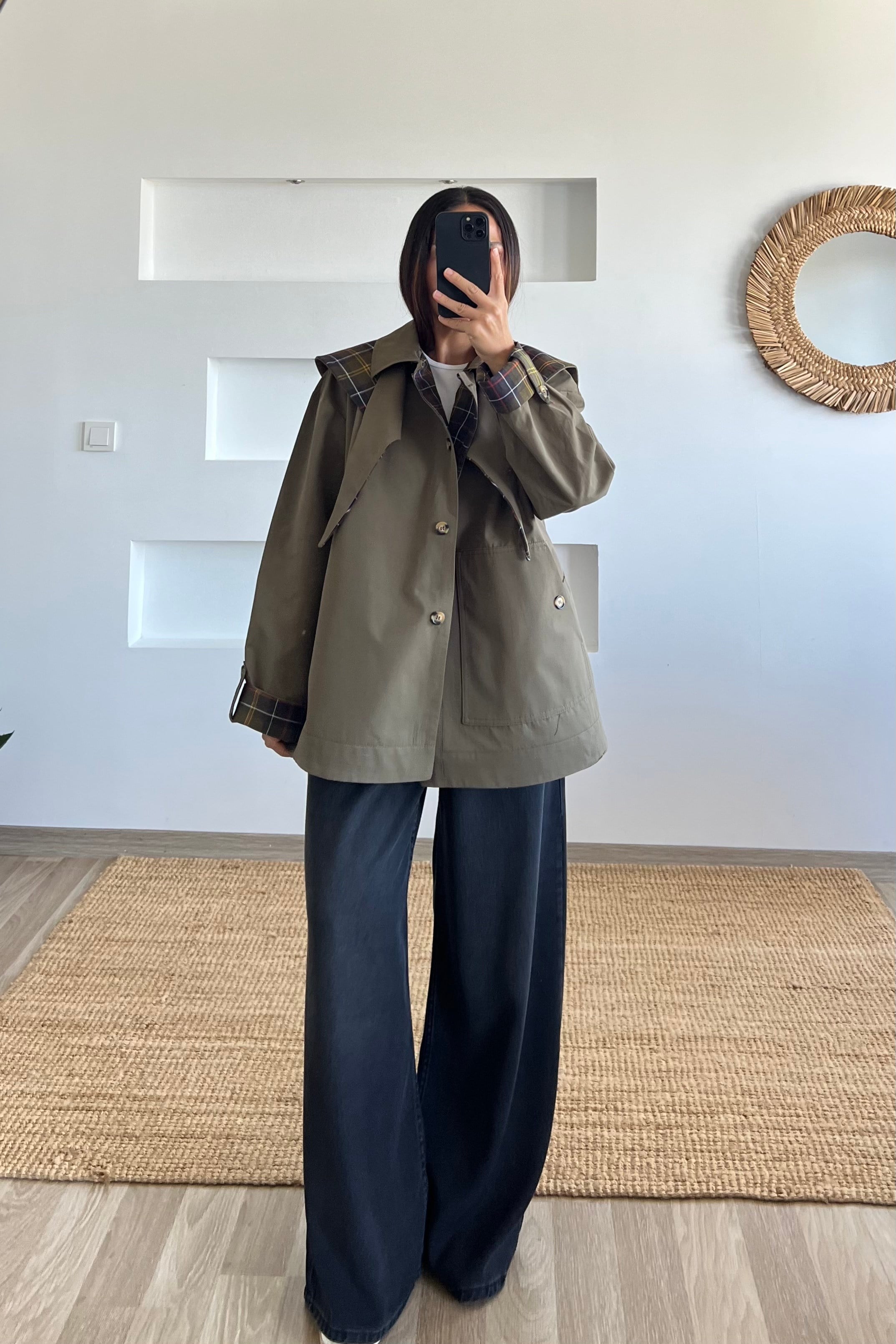 Haki Çıkarılabilir Fular Detaylı Tasarım Trençkot uygun fiyatlarda www.butikhola.com adresinde