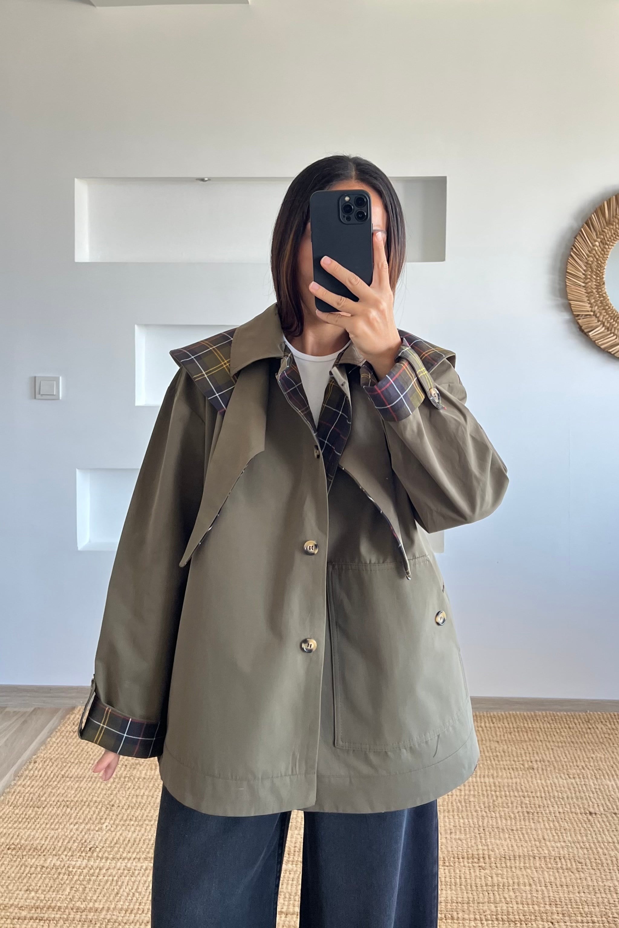 Haki Çıkarılabilir Fular Detaylı Tasarım Trençkot uygun fiyatlarda www.butikhola.com adresinde
