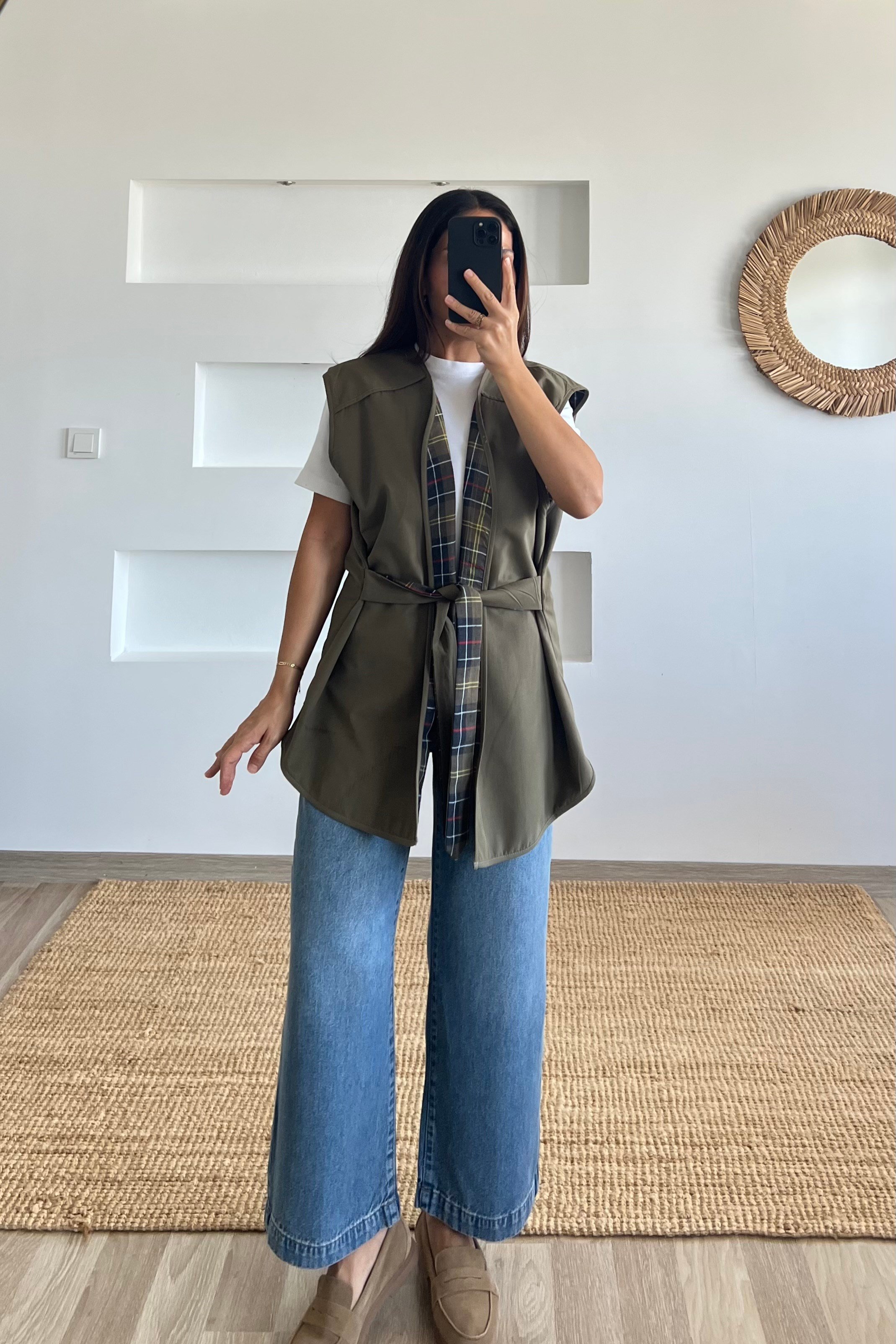 Haki İçi Ekoseli Trenç Yelek uygun fiyatlarda www.butikhola.com adresinde