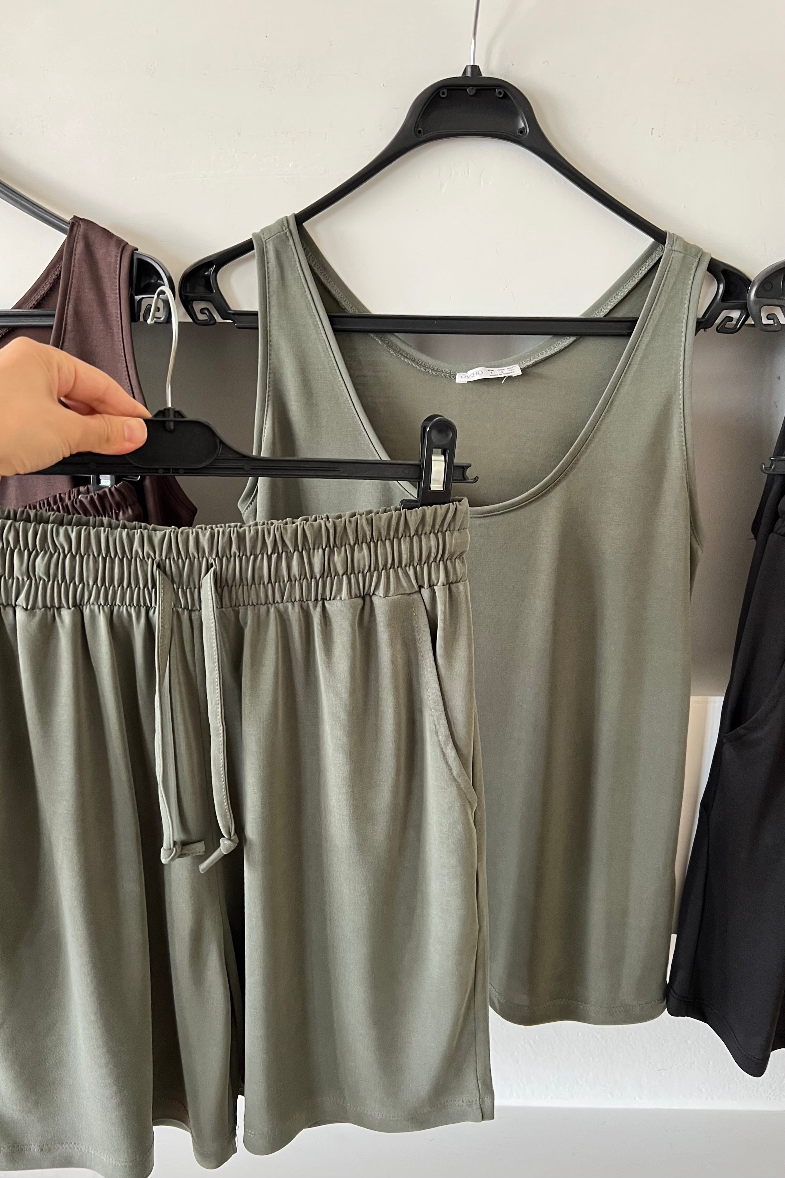 Haki Modal Şortlu Takım uygun fiyatlarda www.butikhola.com adresinde