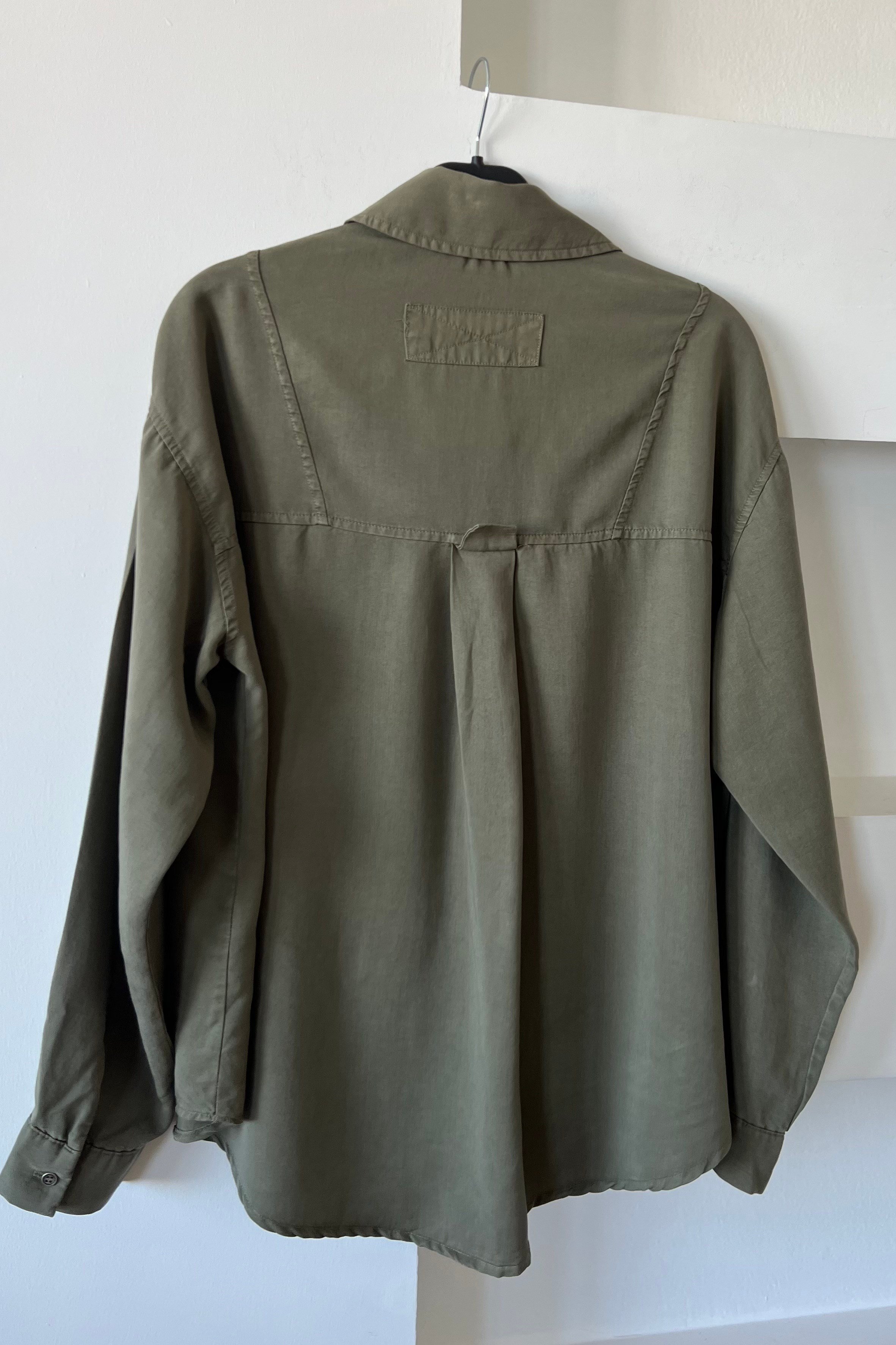 Haki Oversize Tensel Gömlek uygun fiyatlarda www.butikhola.com adresinde