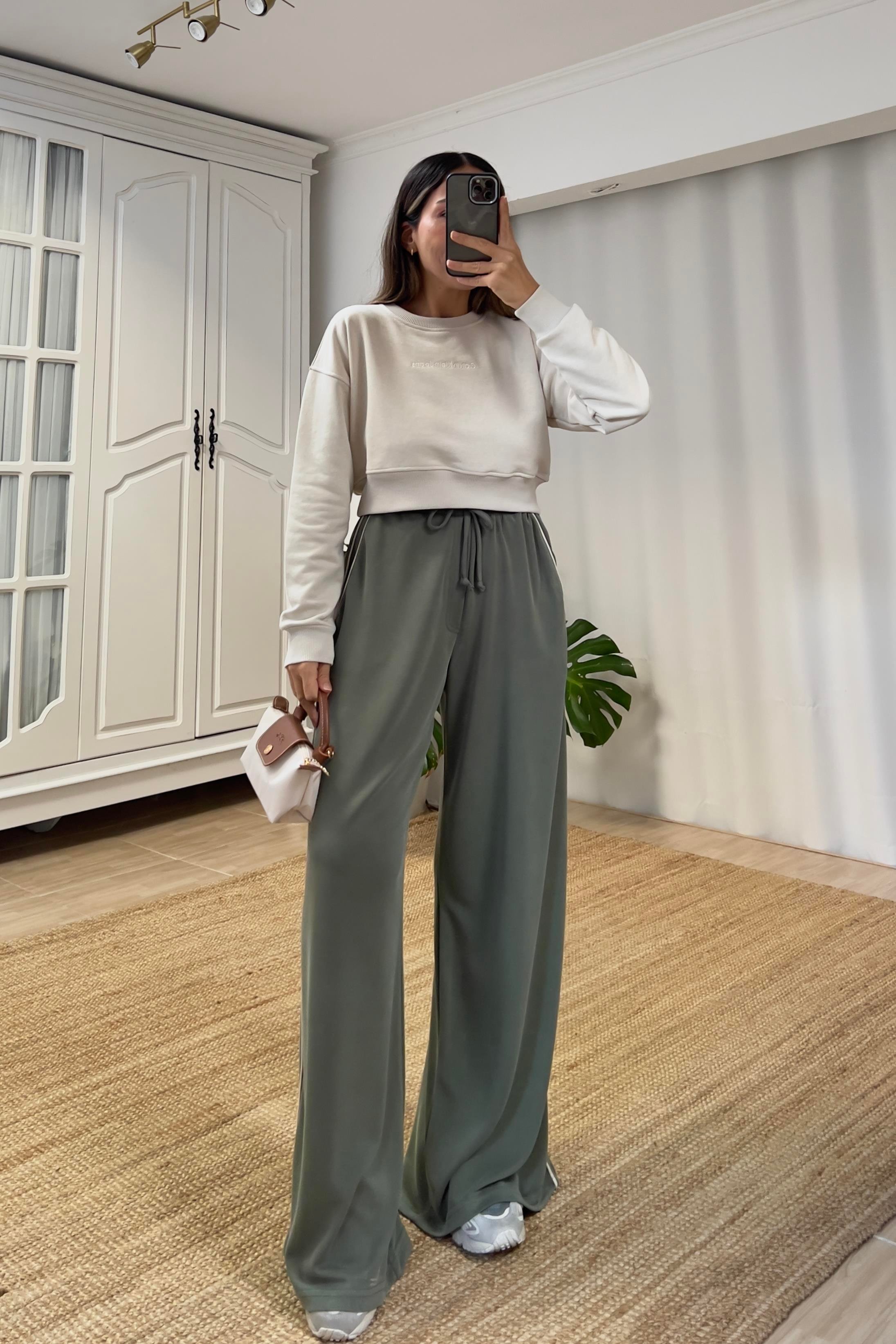 Haki Oys Şerit Detaylı Rahat Modal Pantolon uygun fiyatlarda www.butikhola.com adresinde