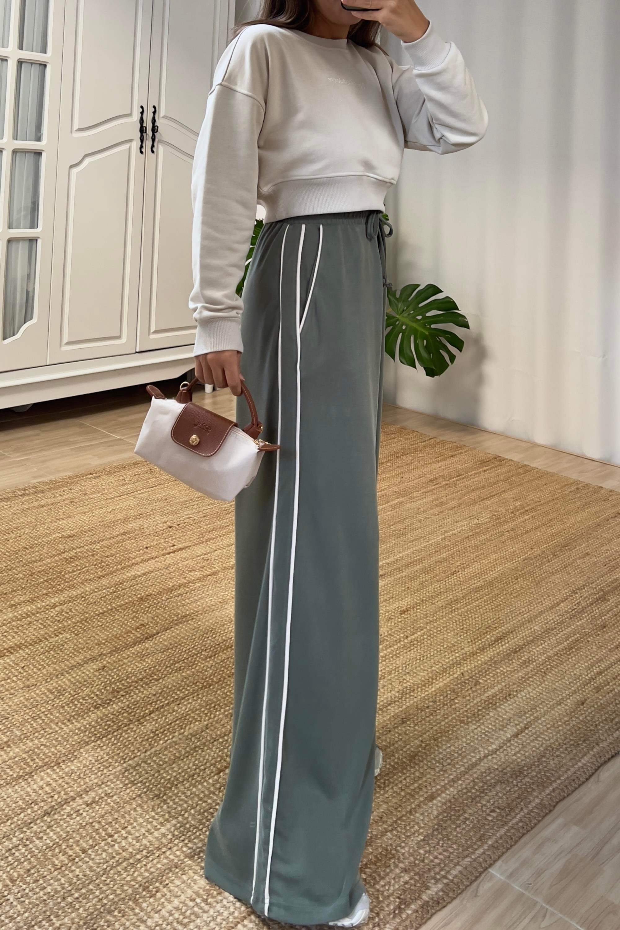 Haki Oys Şerit Detaylı Rahat Modal Pantolon uygun fiyatlarda www.butikhola.com adresinde