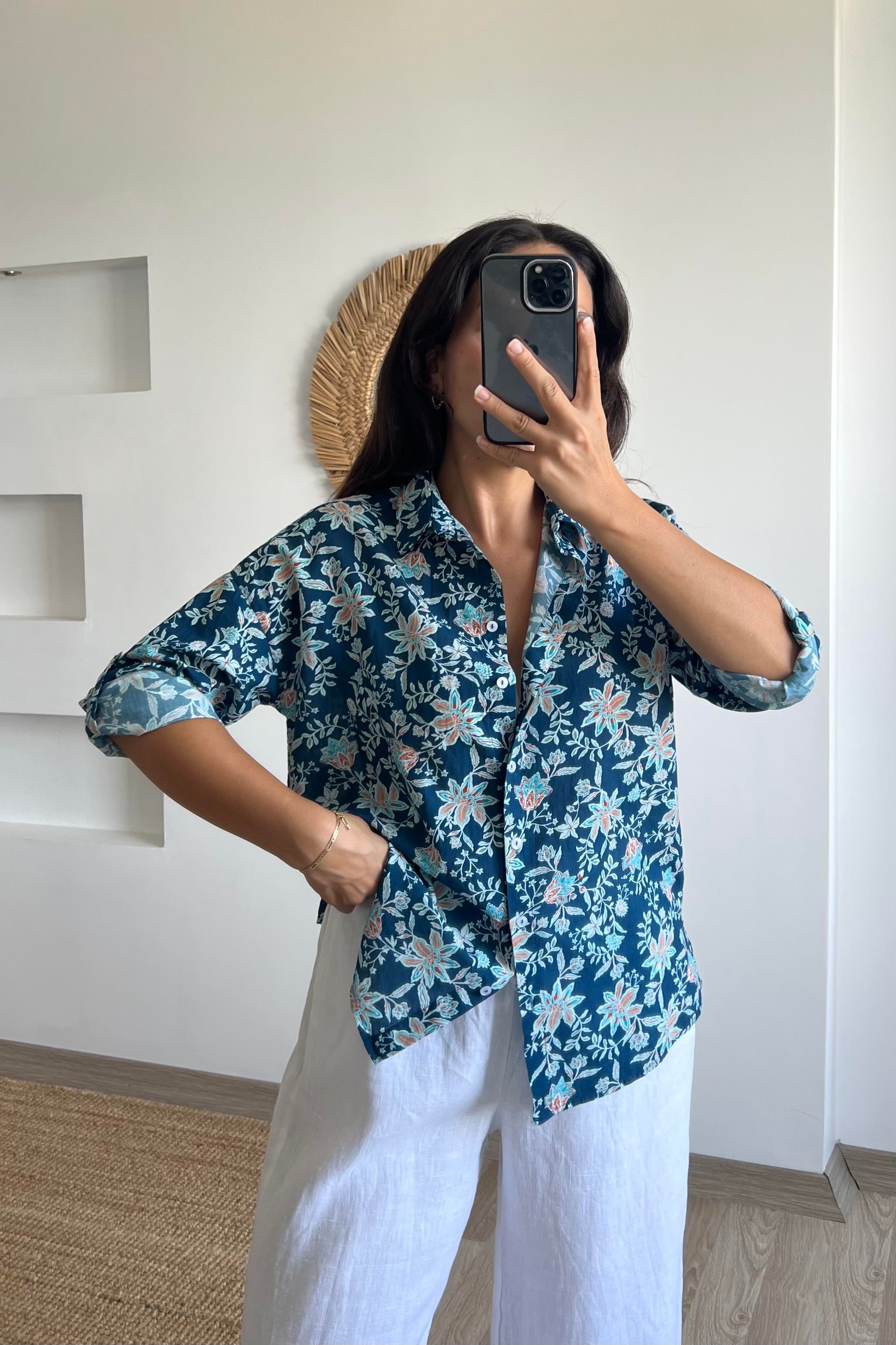 İndigo Çiçekli Empirme Gömlek uygun fiyatlarda www.butikhola.com adresinde
