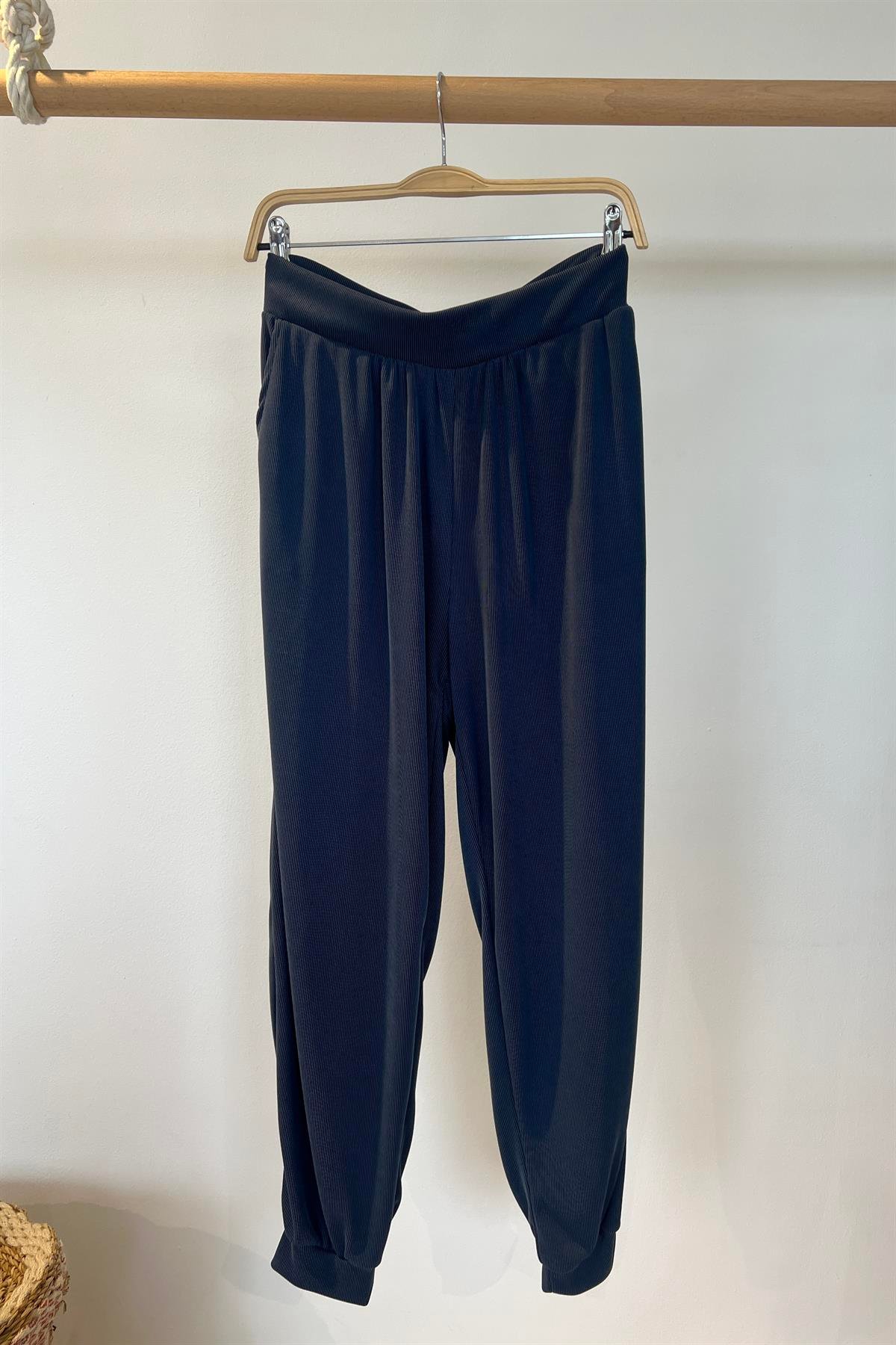 İndigo Modal Eşofman Altı uygun fiyatlarda www.butikhola.com adresinde