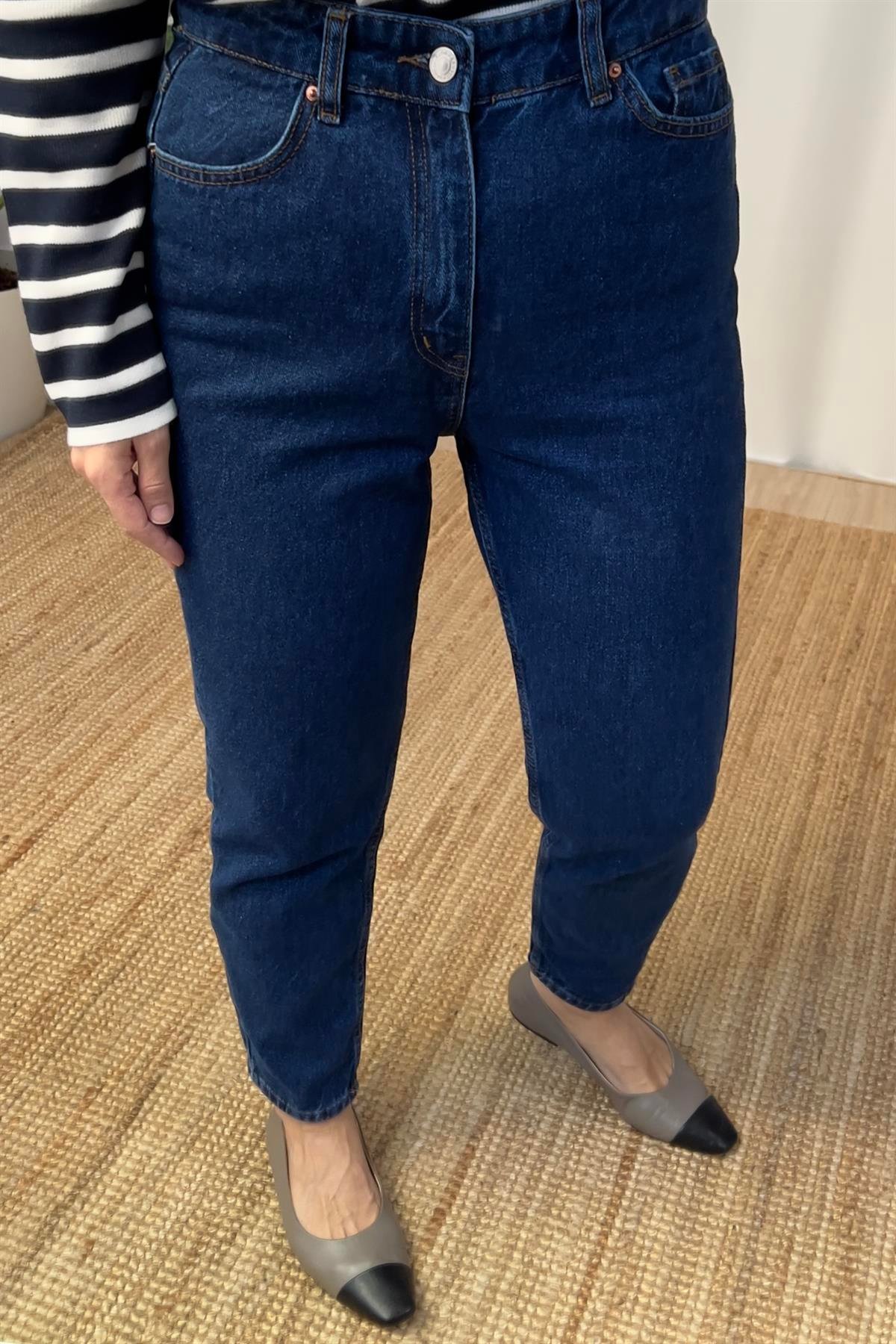 İndigo Mom Jean uygun fiyatlarda www.butikhola.com adresinde