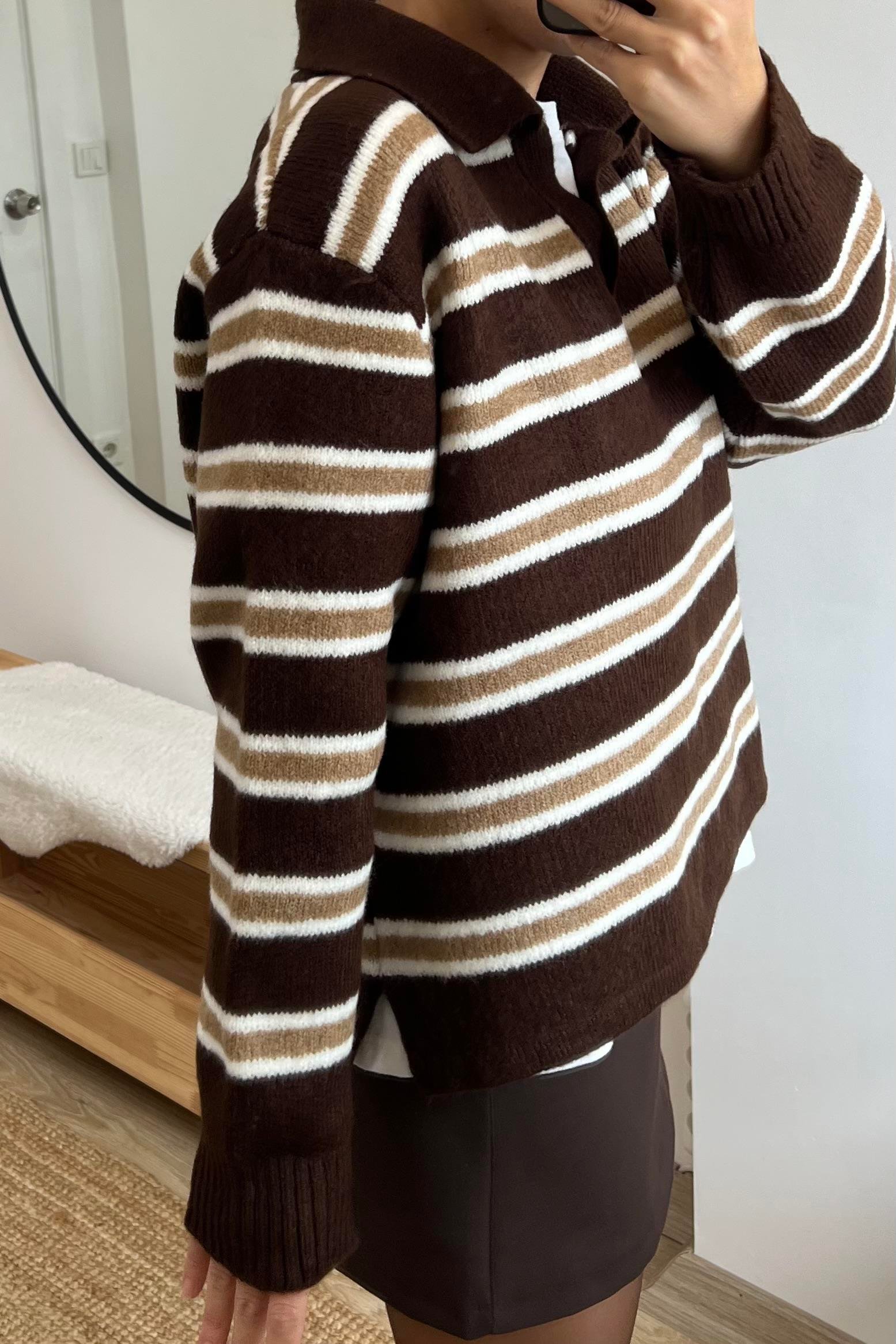 Kahve Bej Çizgili Polo Yaka Kazak uygun fiyatlarda www.butikhola.com adresinde