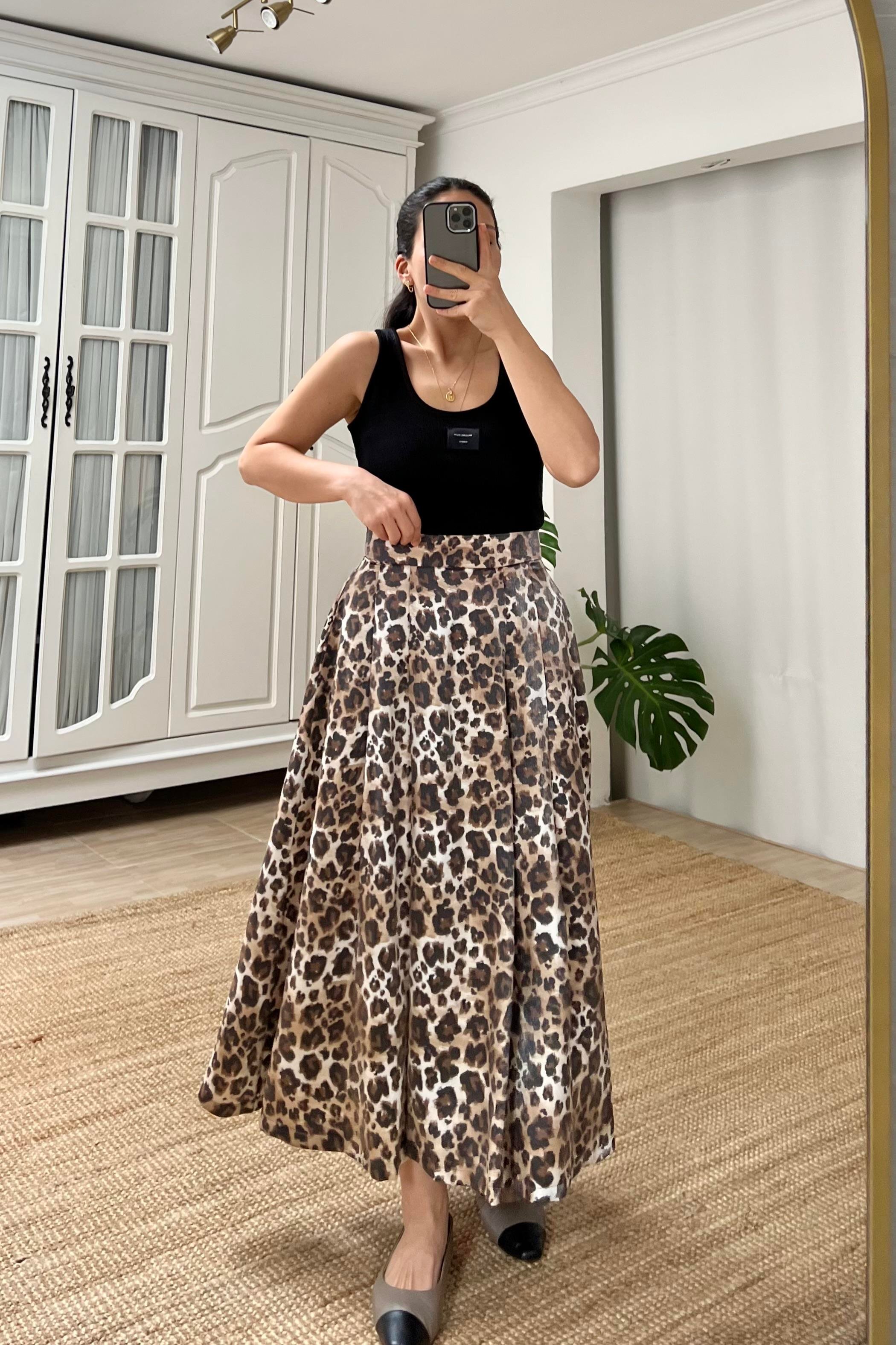 Kahve Leopar Desenli Pile Detaylı Etek uygun fiyatlarda www.butikhola.com adresinde