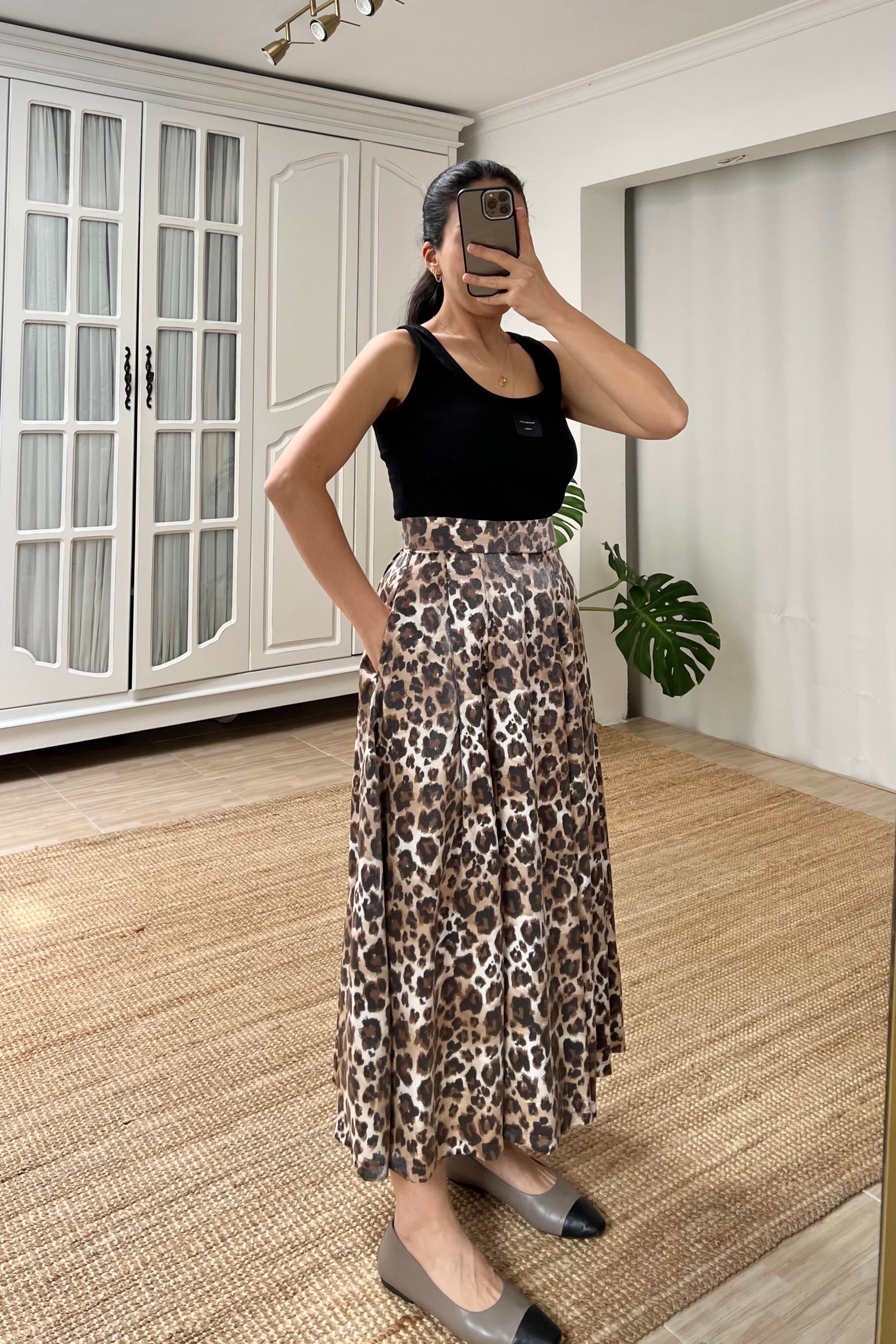 Kahve Leopar Desenli Pile Detaylı Etek uygun fiyatlarda www.butikhola.com adresinde