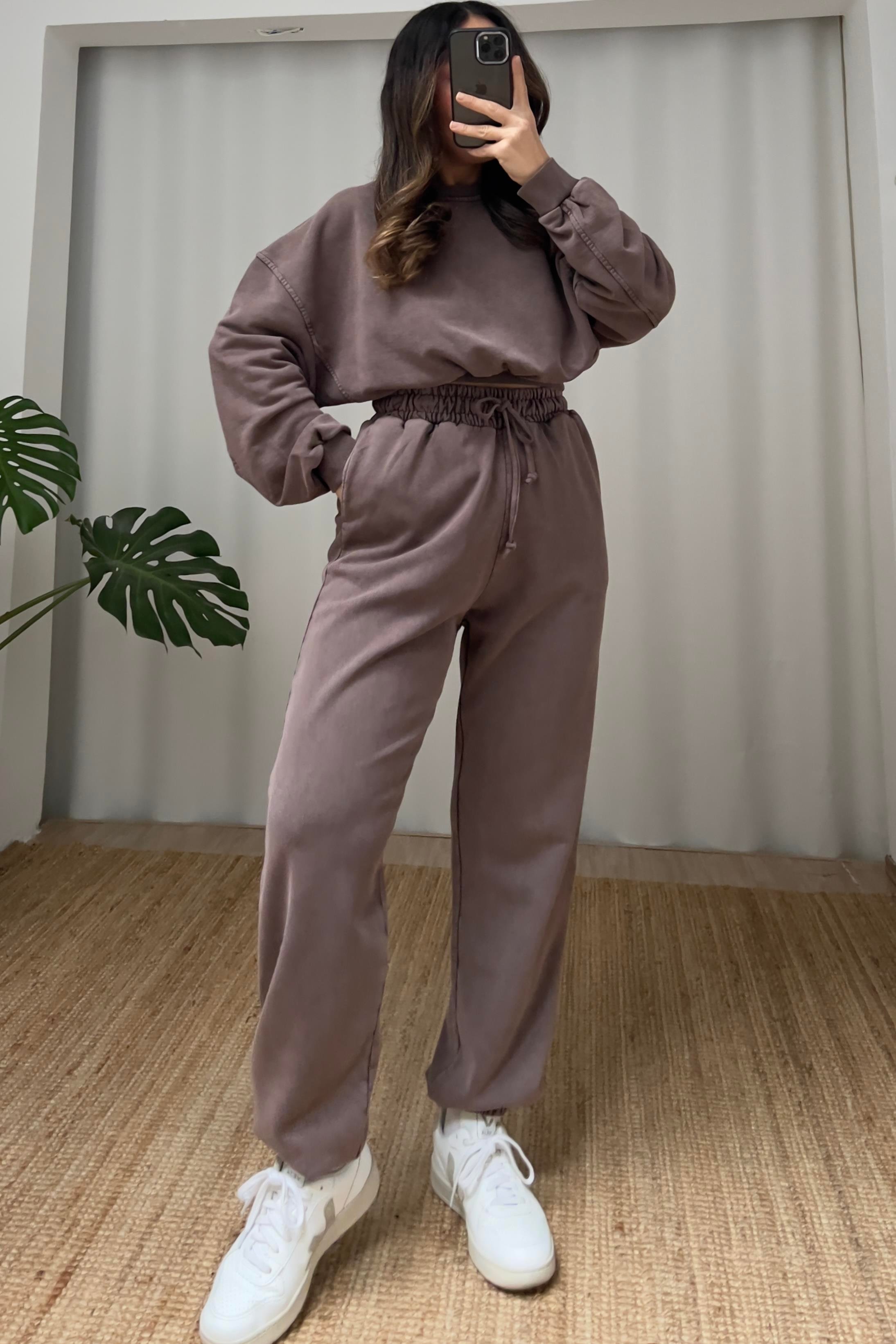 Kahve Yıkamalı Premium Eşofman Takımı uygun fiyatlarda www.butikhola.com adresinde
