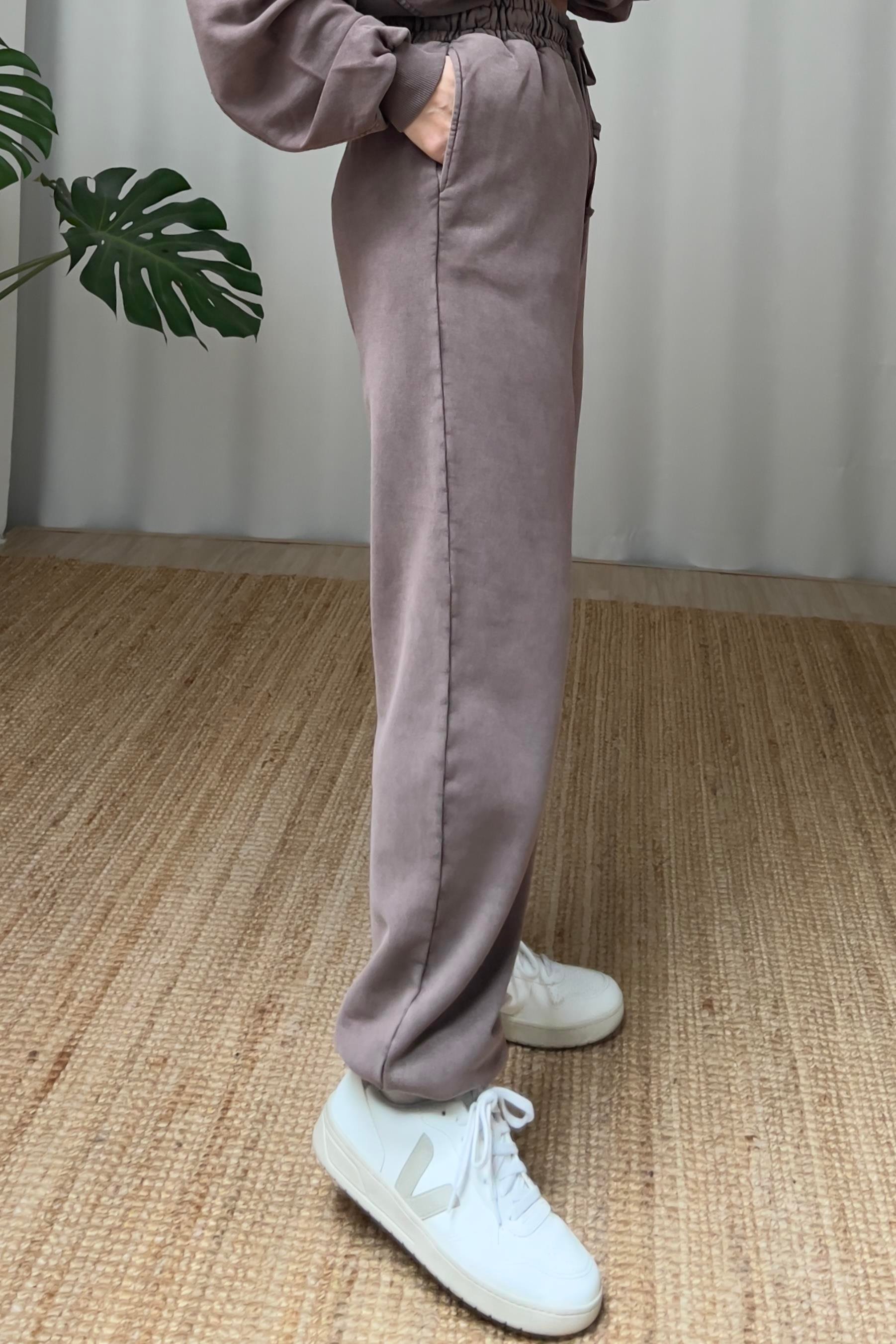 Kahve Yıkamalı Premium Eşofman Takımı uygun fiyatlarda www.butikhola.com adresinde