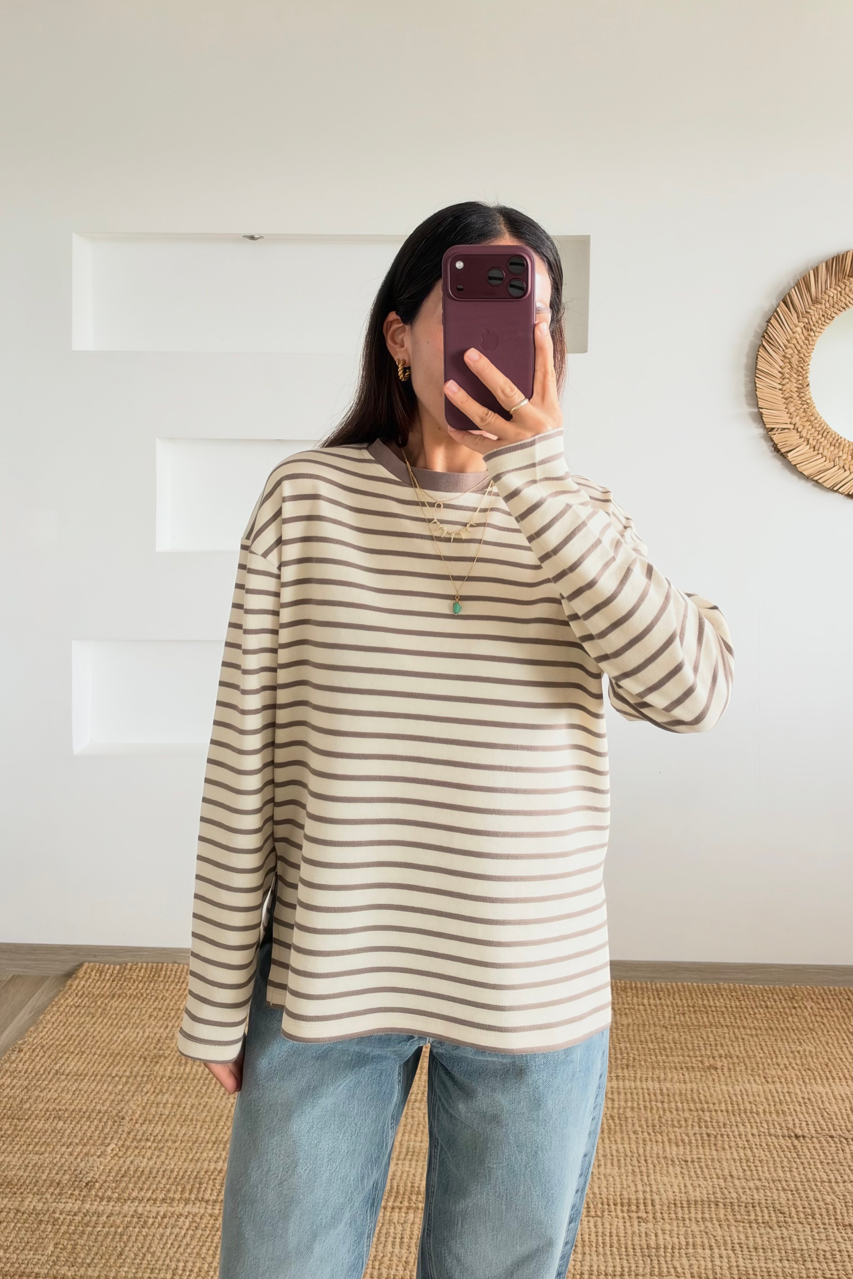 Kahverengi Çizgili Yanı Yırtmaçlı Sweatshirt uygun fiyatlarda www.butikhola.com adresinde