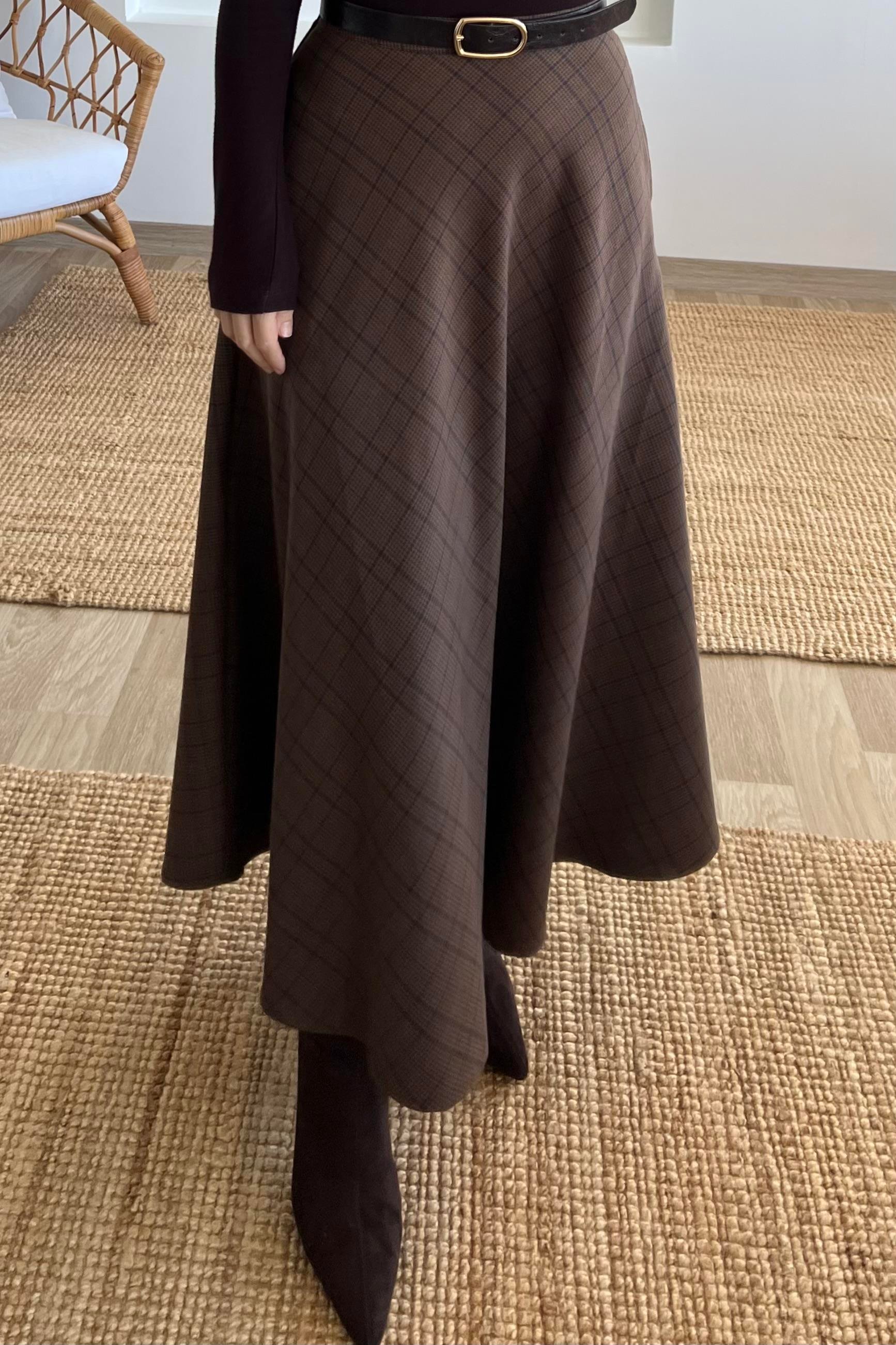 Kahverengi Ekoseli Cepli Midi Etek uygun fiyatlarda www.butikhola.com adresinde