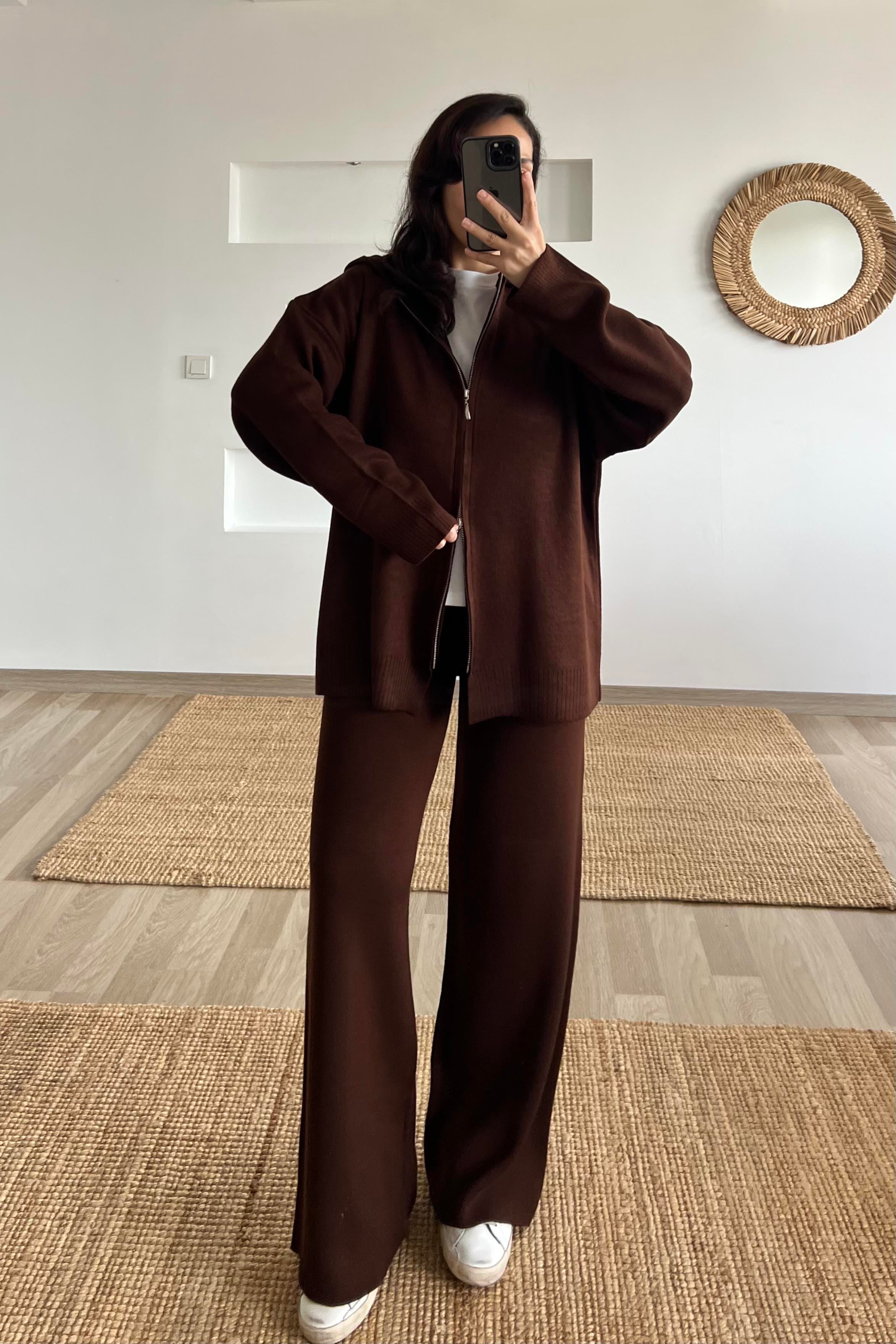 Kahverengi Kapüşonlu Triko Takım uygun fiyatlarda www.butikhola.com adresinde