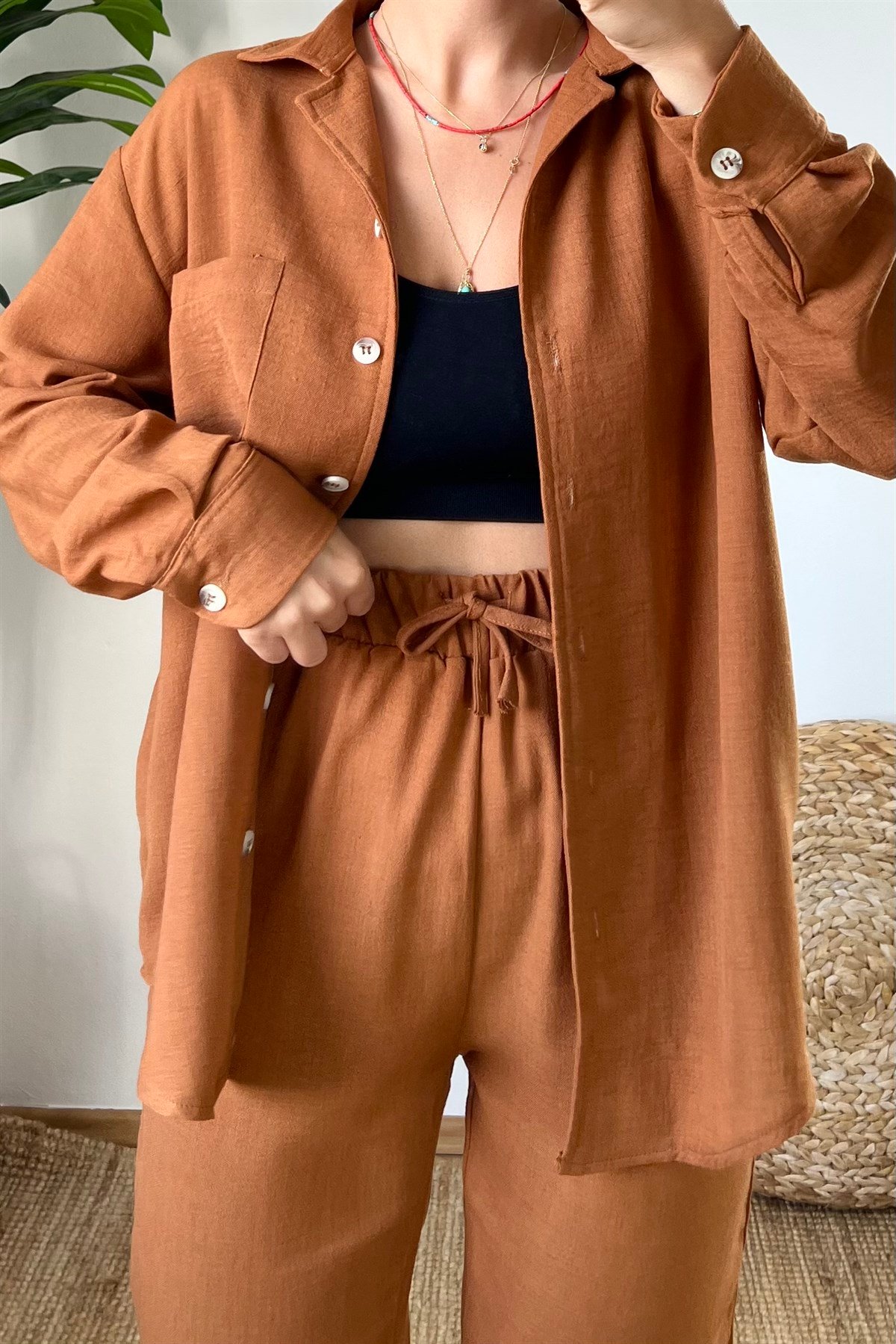 Kahverengi Keten Gömlek Pantolon Takım uygun fiyatlarda www.butikhola.com adresinde