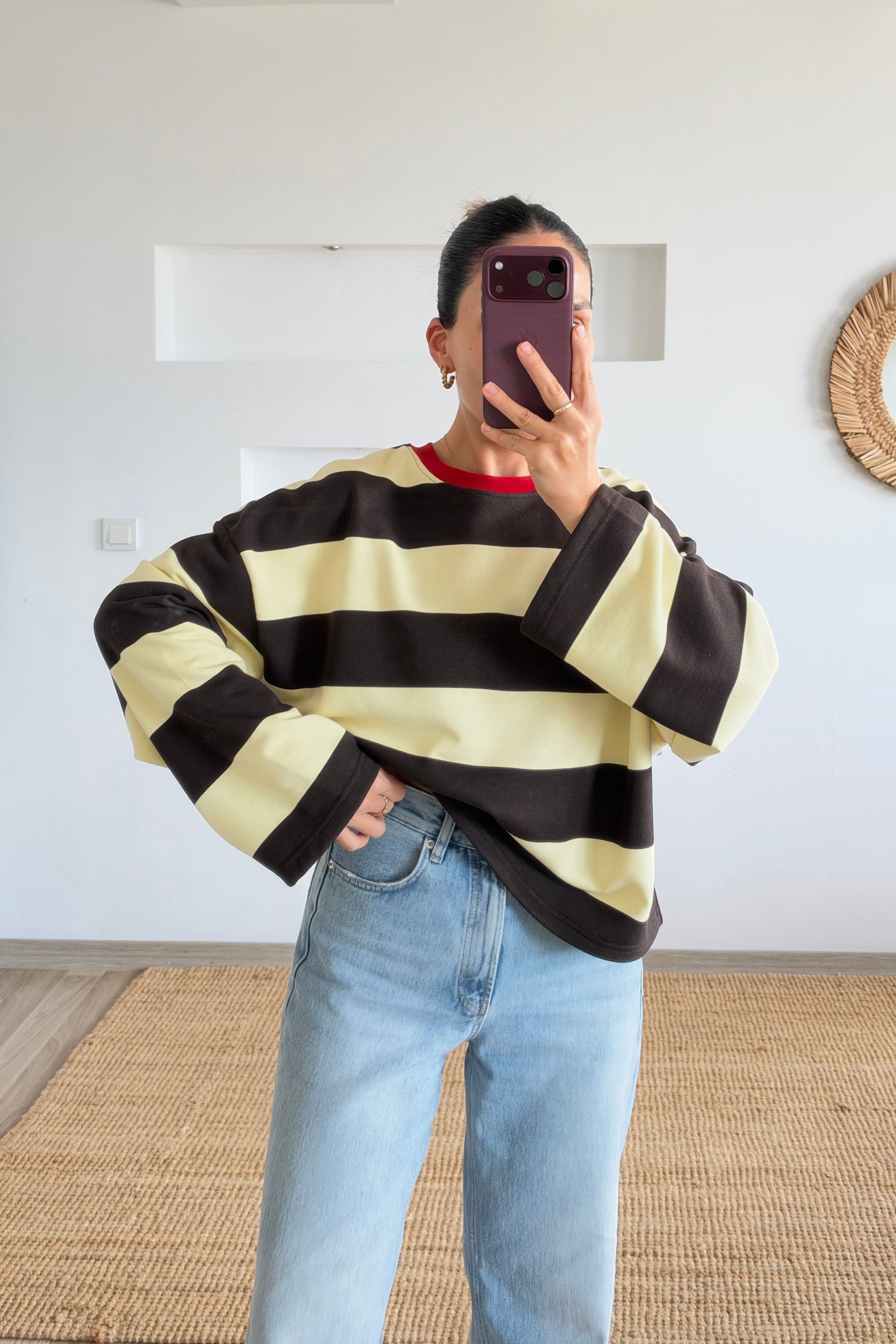 Kahverengi Kontrast Biyeli Çizgili Sweatshirt uygun fiyatlarda www.butikhola.com adresinde