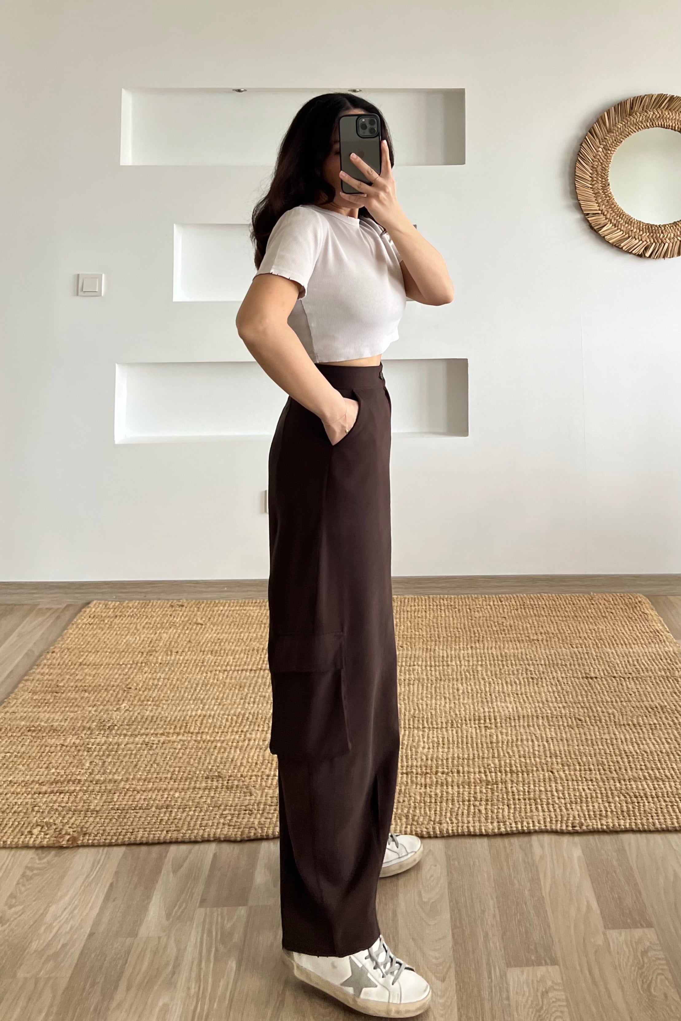 Kahverengi Paçası Pensli Kargo Cep Pantolon uygun fiyatlarda www.butikhola.com adresinde