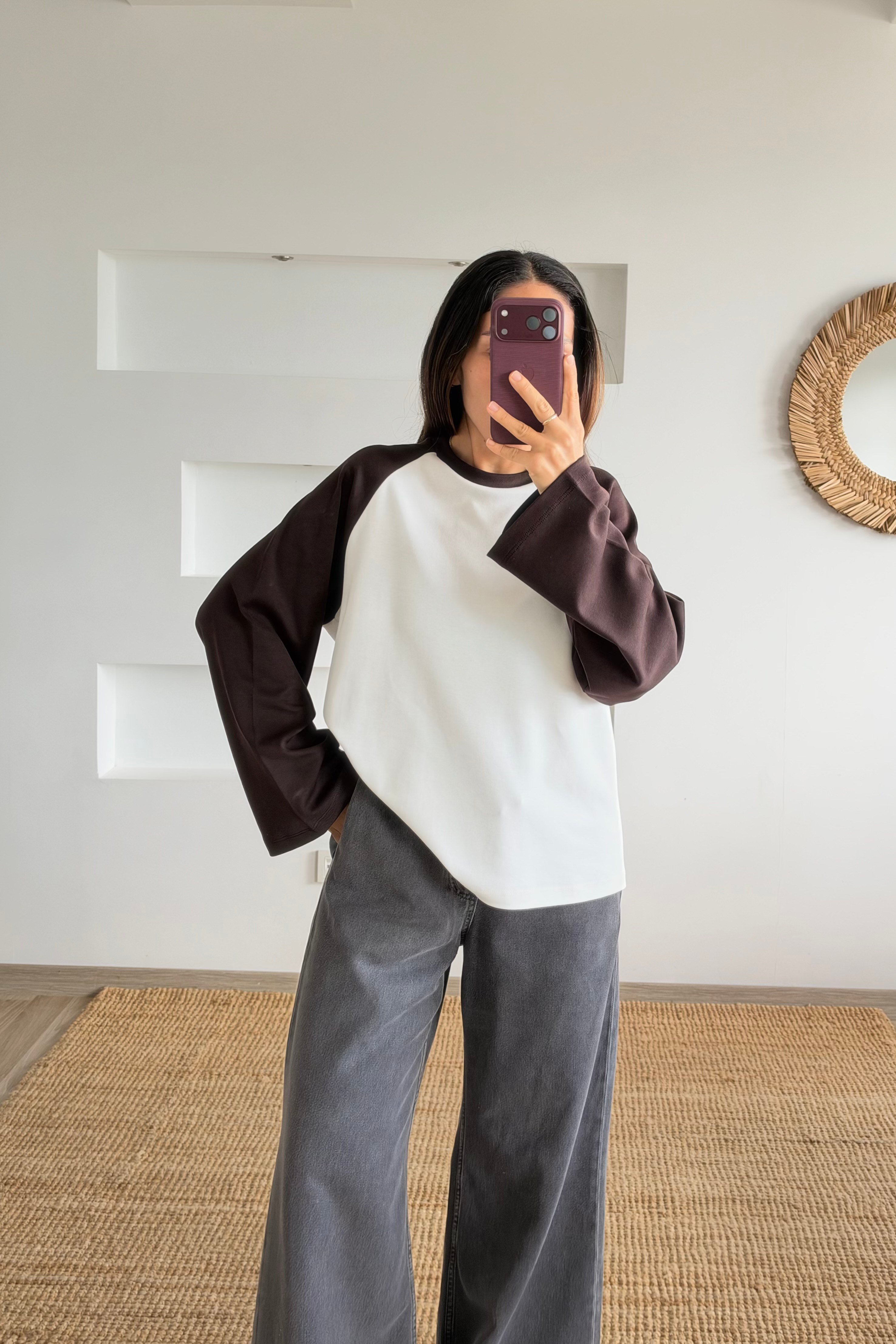 Kahverengi Reglan Kollu Sweatshirt uygun fiyatlarda www.butikhola.com adresinde