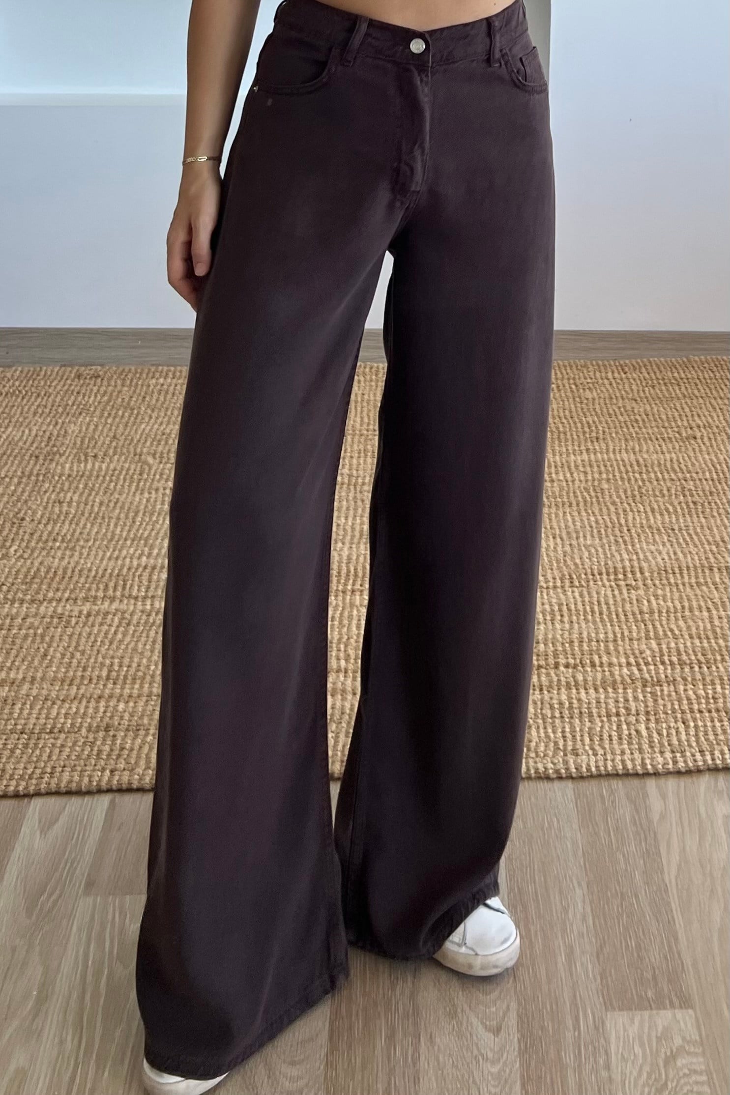 Kahverengi Yumuşak Dokulu Beli Lastikli Jean uygun fiyatlarda www.butikhola.com adresinde