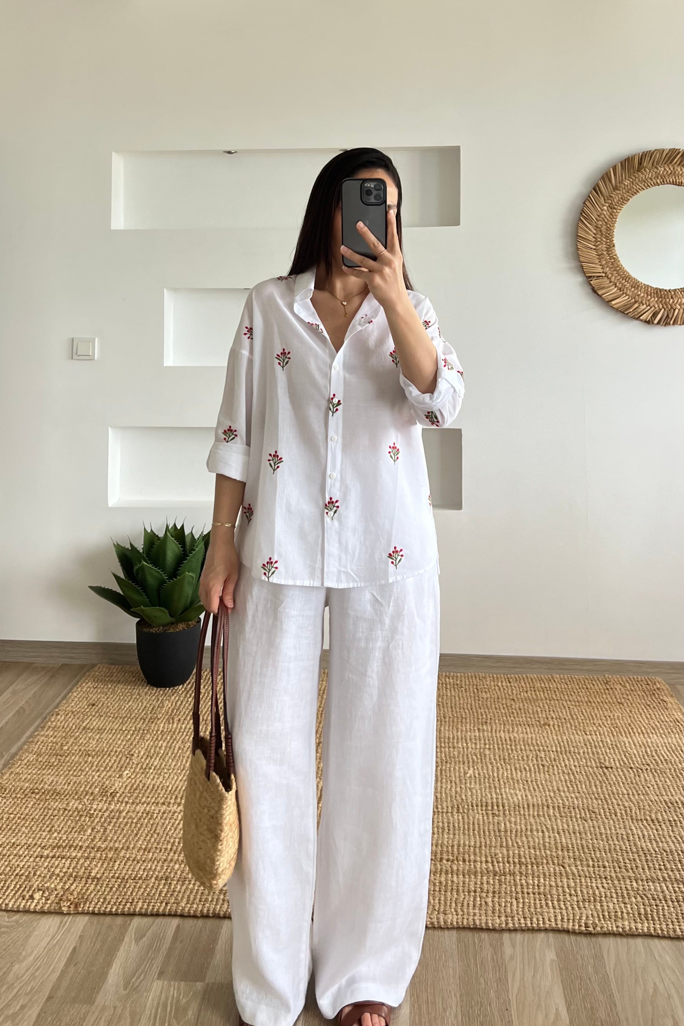 Kırmızı Çiçek Nakışlı Organik Pamuk Gömlek uygun fiyatlarda www.butikhola.com adresinde