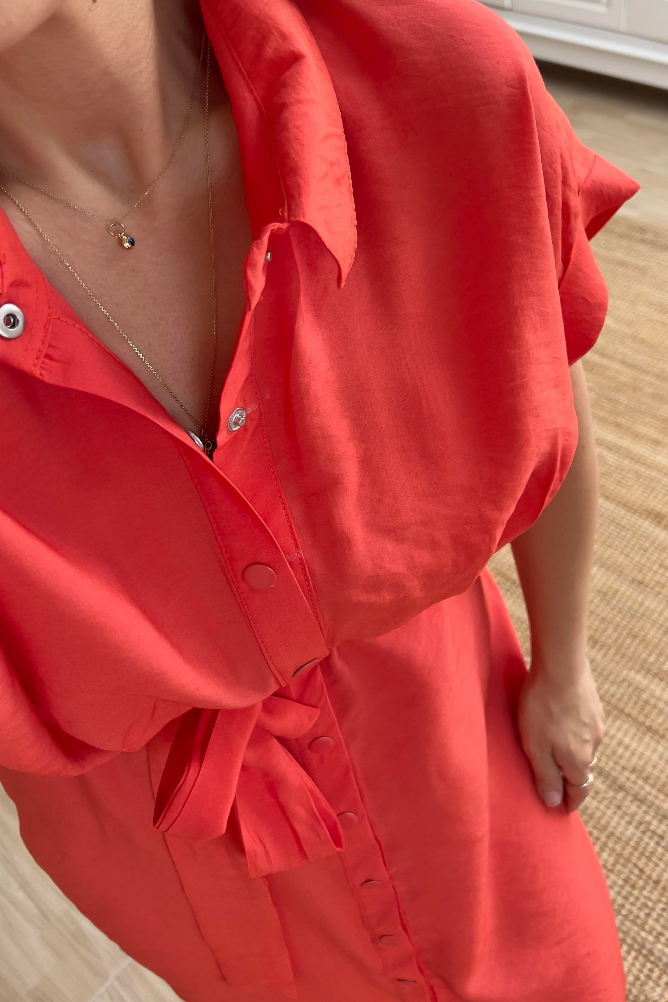 Kırmızı Kuşaklı Tensel Gömlek Elbise uygun fiyatlarda www.butikhola.com adresinde