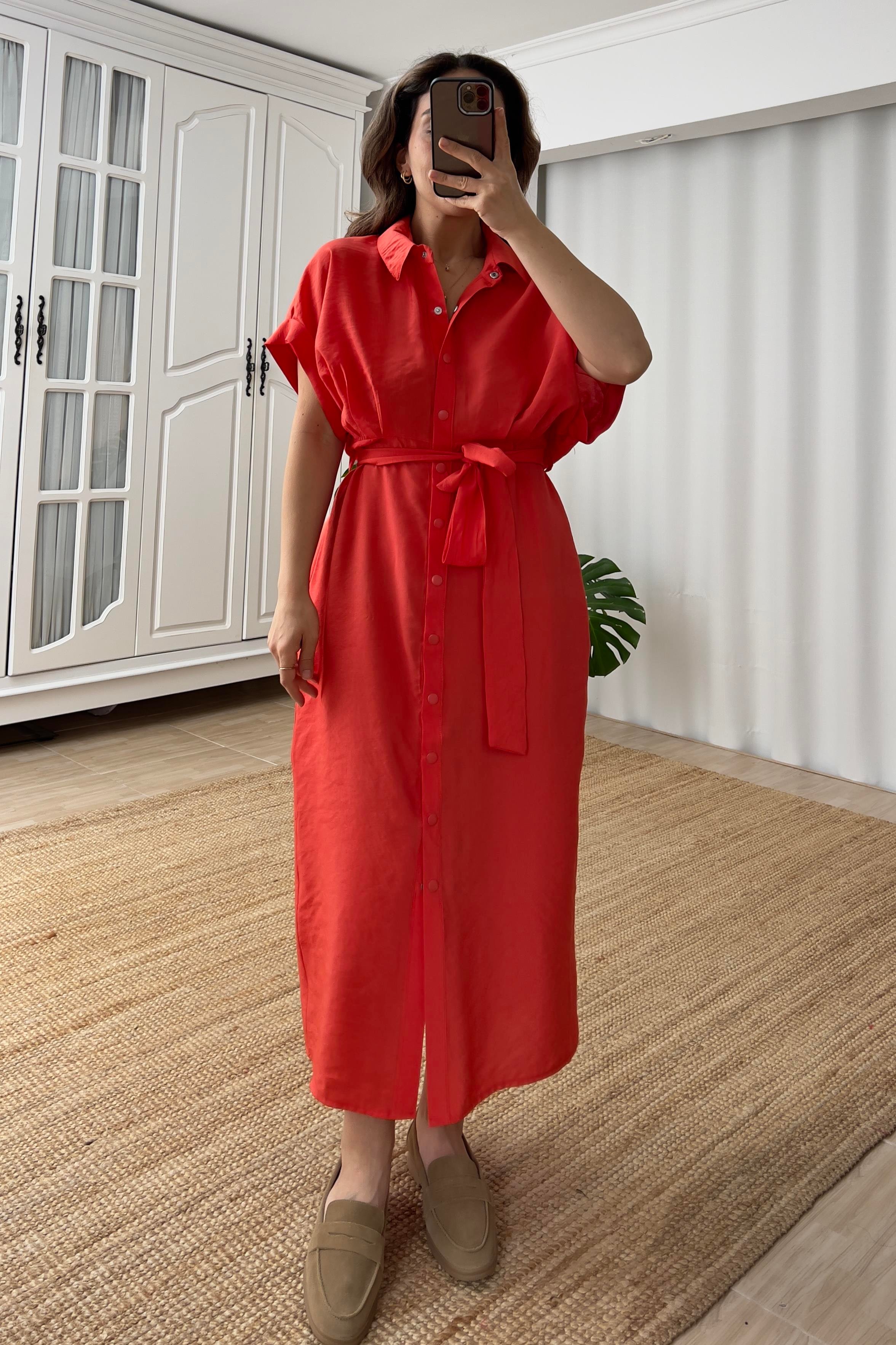 Kırmızı Kuşaklı Tensel Gömlek Elbise uygun fiyatlarda www.butikhola.com adresinde