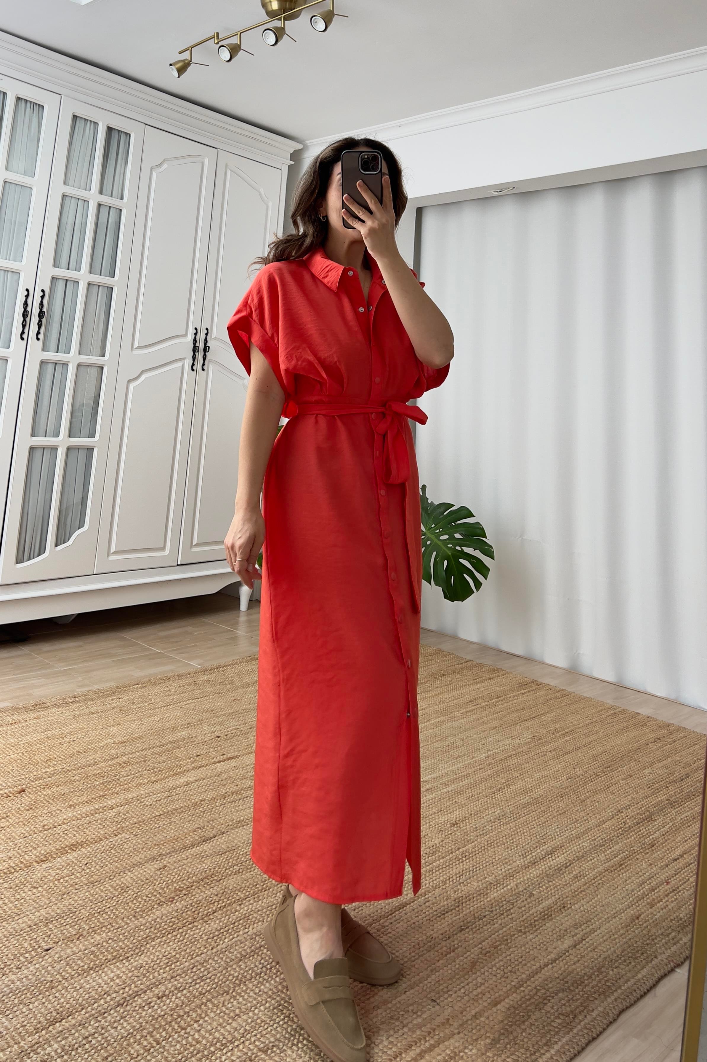 Kırmızı Kuşaklı Tensel Gömlek Elbise uygun fiyatlarda www.butikhola.com adresinde