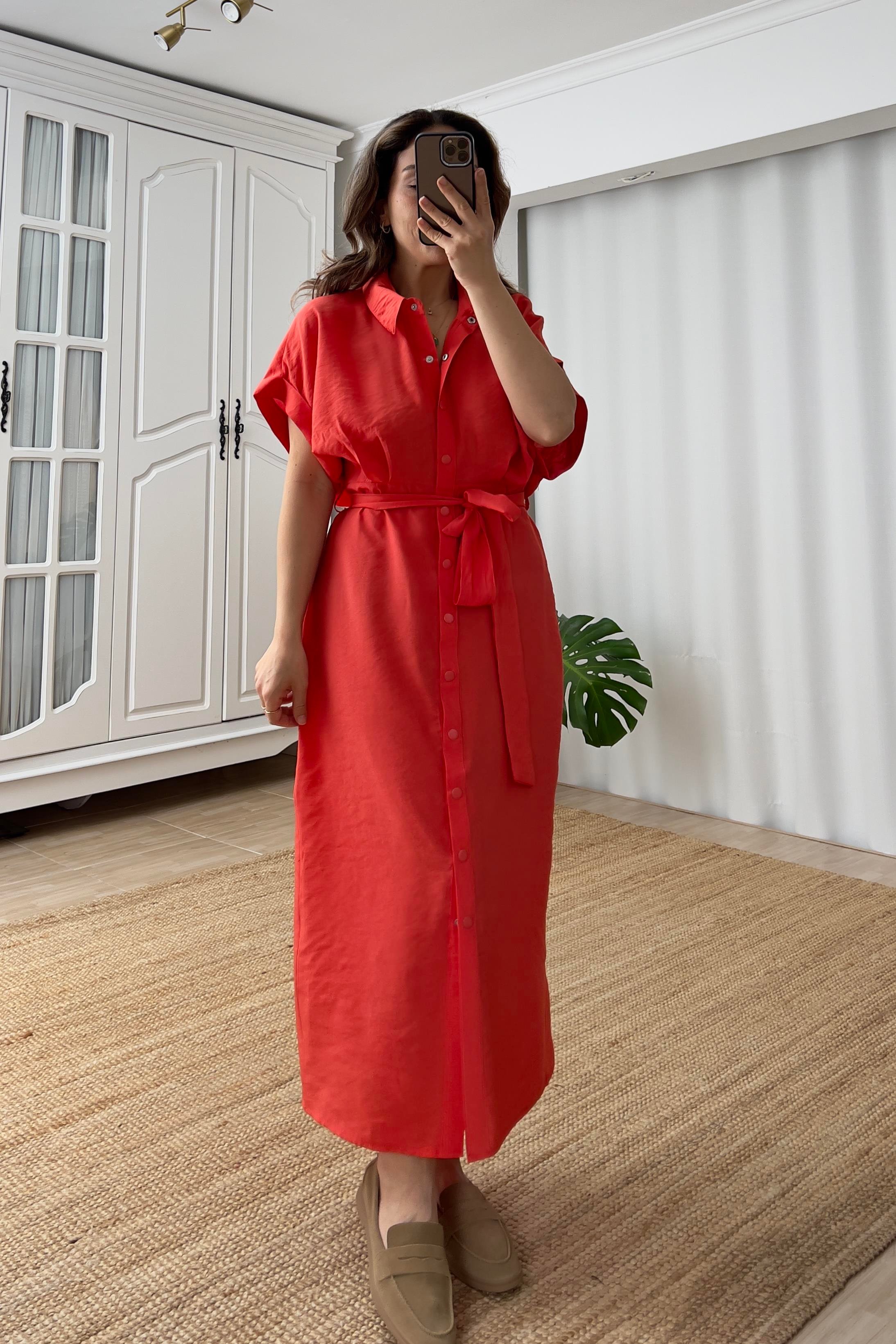 Kırmızı Kuşaklı Tensel Gömlek Elbise uygun fiyatlarda www.butikhola.com adresinde