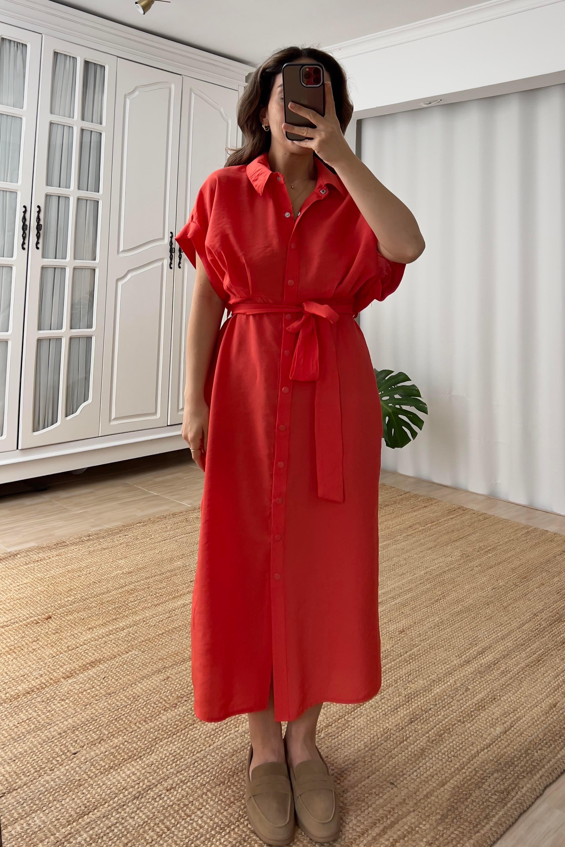 Kırmızı Kuşaklı Tensel Gömlek Elbise uygun fiyatlarda www.butikhola.com adresinde