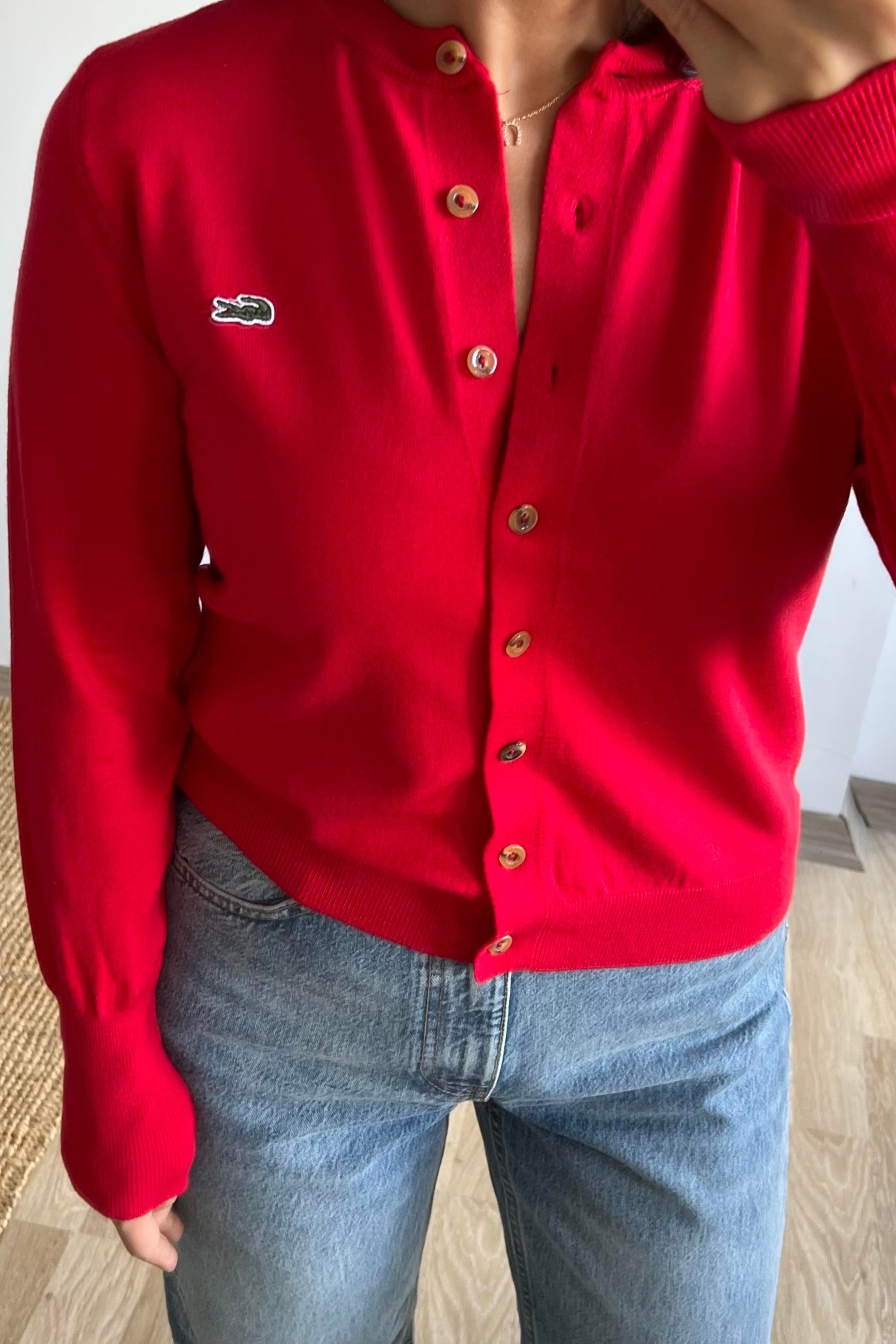 Kırmızı Logo Nakışlı Yumuşak Dokulu Hırka uygun fiyatlarda www.butikhola.com adresinde