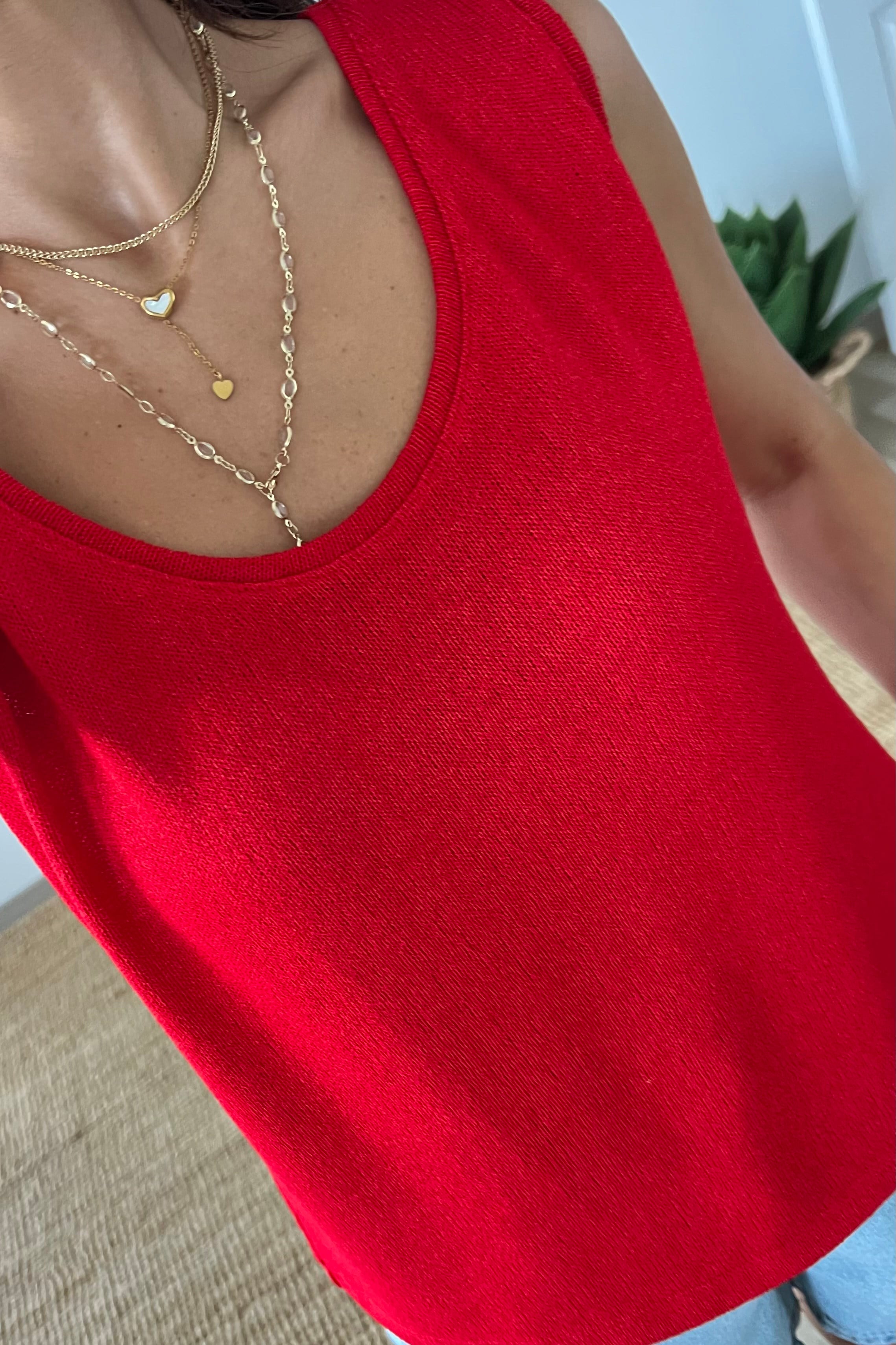 Kırmızı Merserize Kolsuz Bluz uygun fiyatlarda www.butikhola.com adresinde