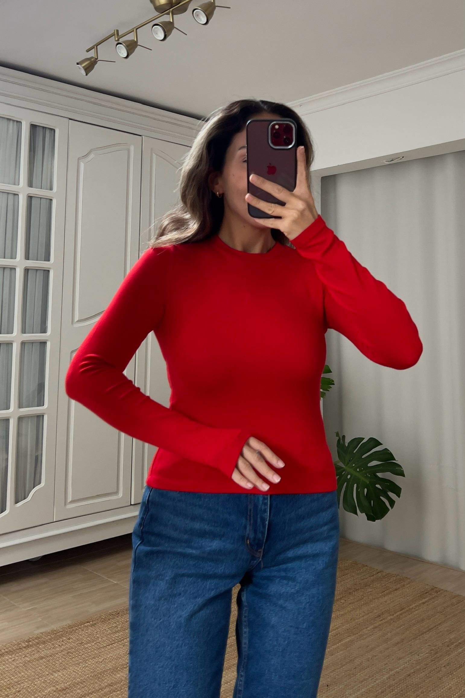 Kırmızı Yumuşak Dokulu Bluz  uygun fiyatlarda www.butikhola.com adresinde