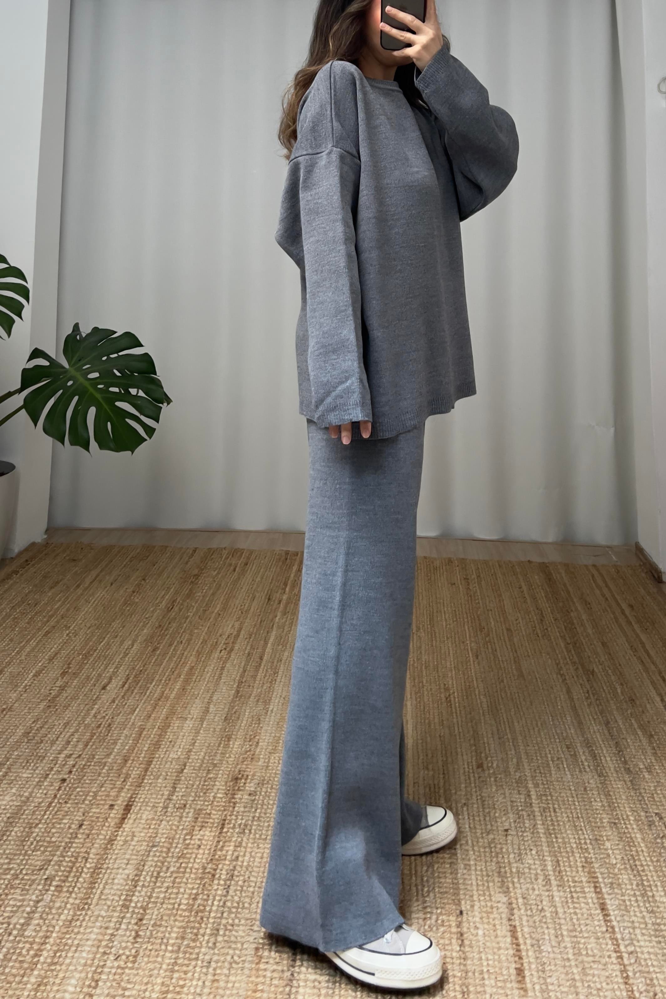 Koyu Gri Comfort Triko Takım uygun fiyatlarda www.butikhola.com adresinde