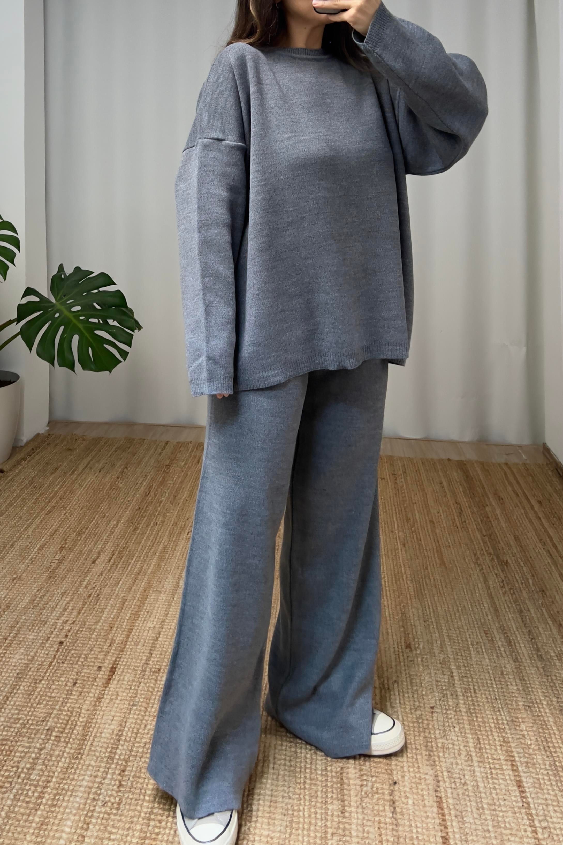 Koyu Gri Comfort Triko Takım uygun fiyatlarda www.butikhola.com adresinde