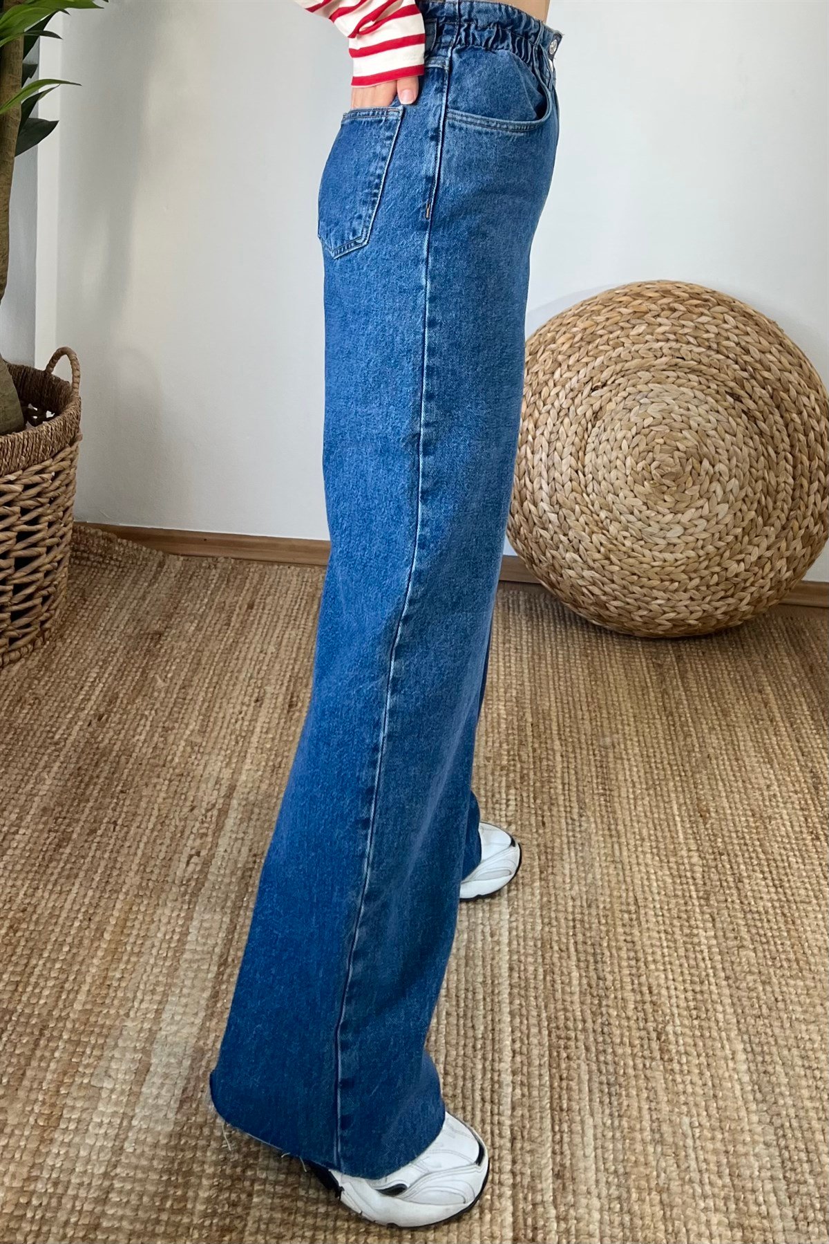 Koyu Mavi Beli Lastikli Bol Paça Jean uygun fiyatlarda www.butikhola.com adresinde